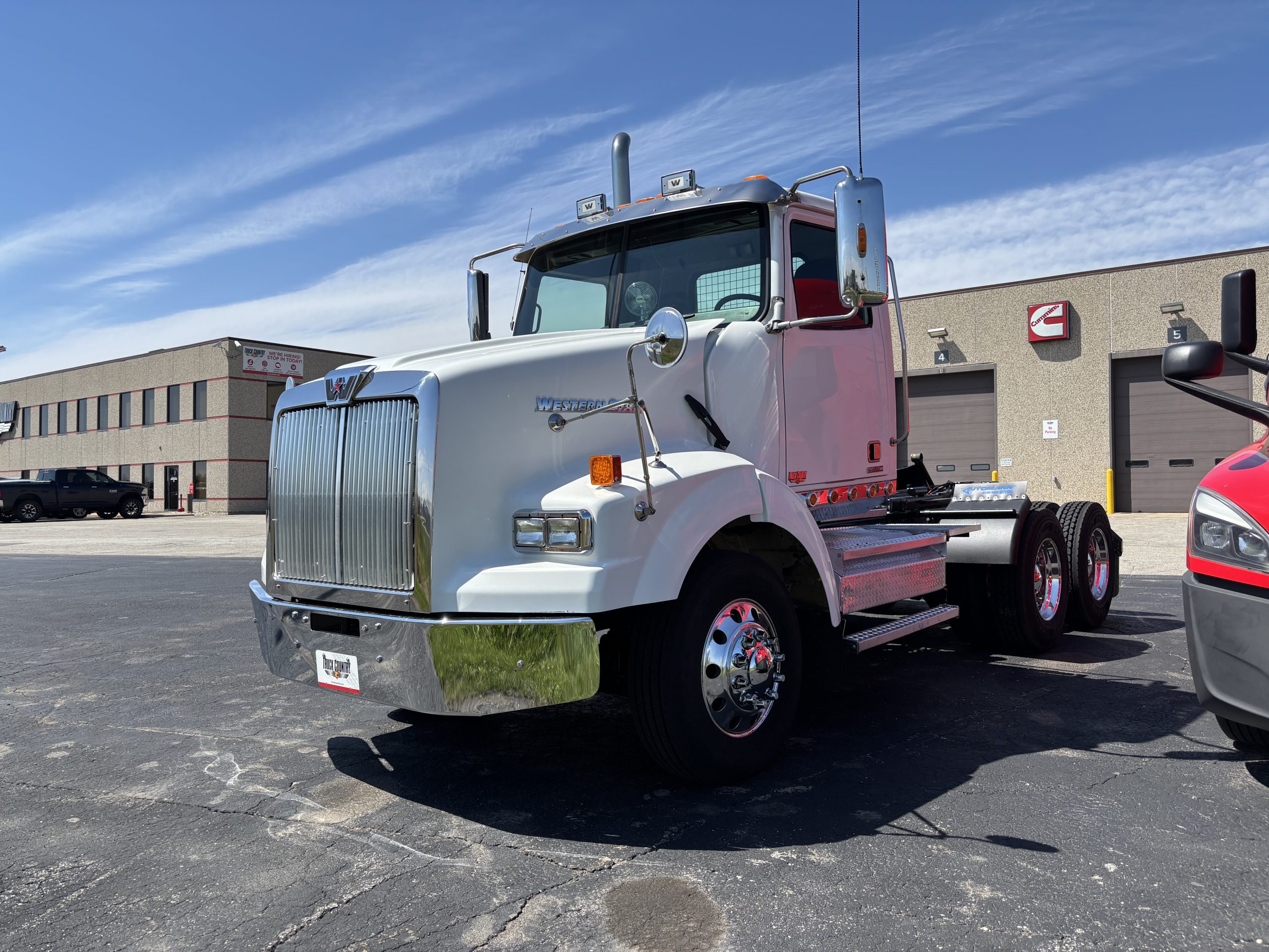 2016 Western Star 4900SA - image 1 of 4