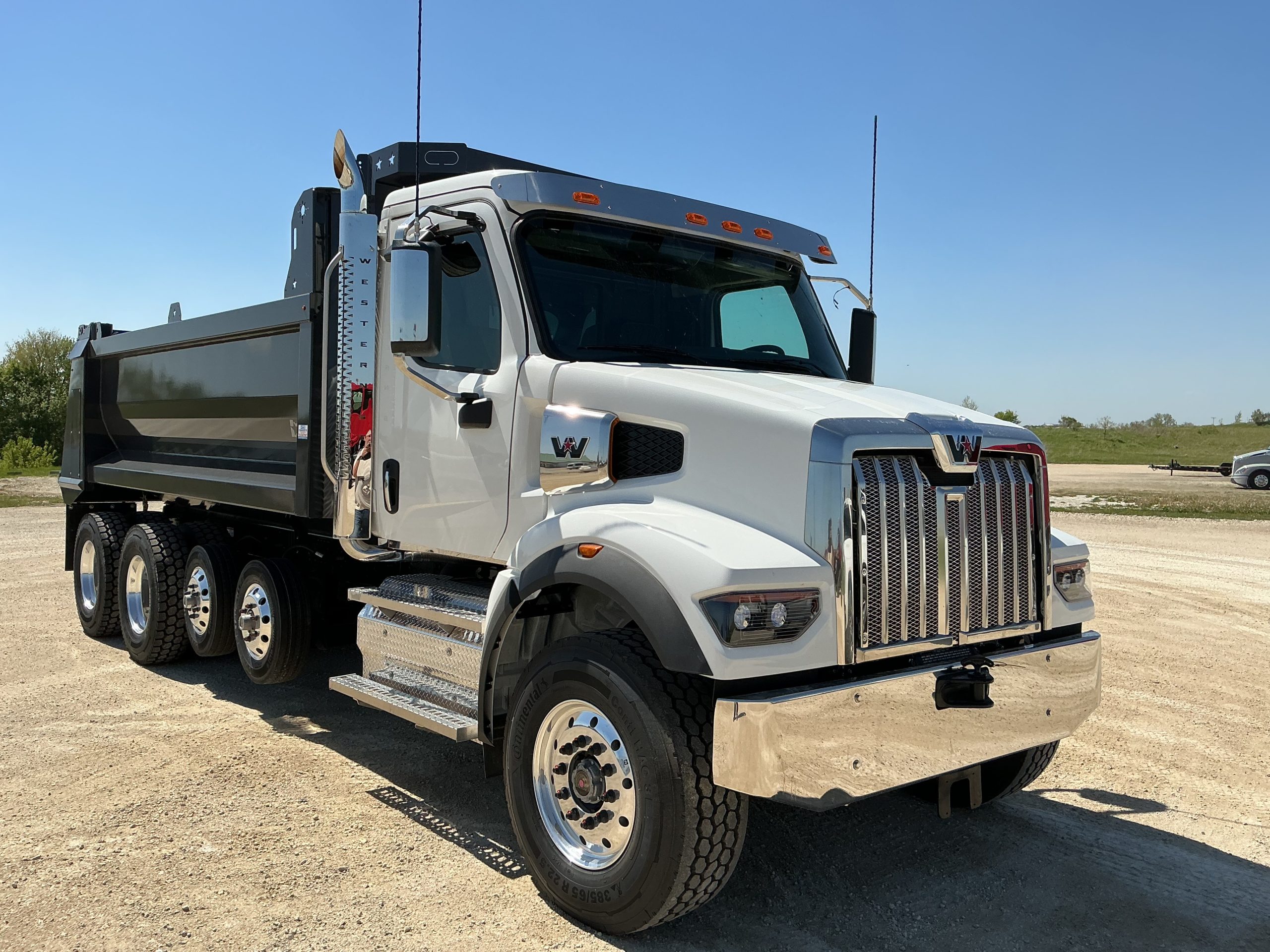 2026 Western Star 47X - image 2 of 6