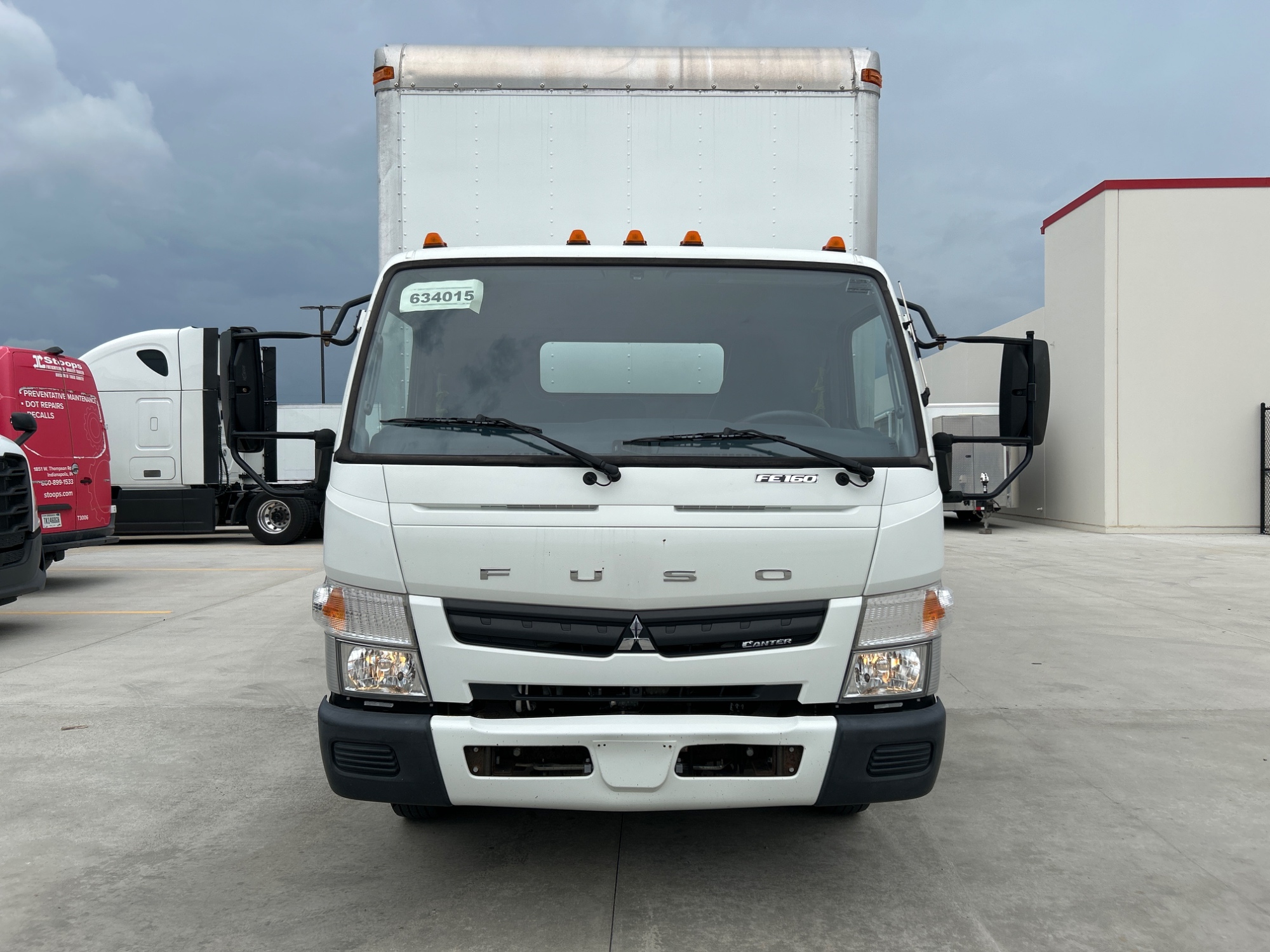 2017 Mitsubishi/Fuso FE160 2017 Mitsubishi/Fuso FE160 - image 2 of 5