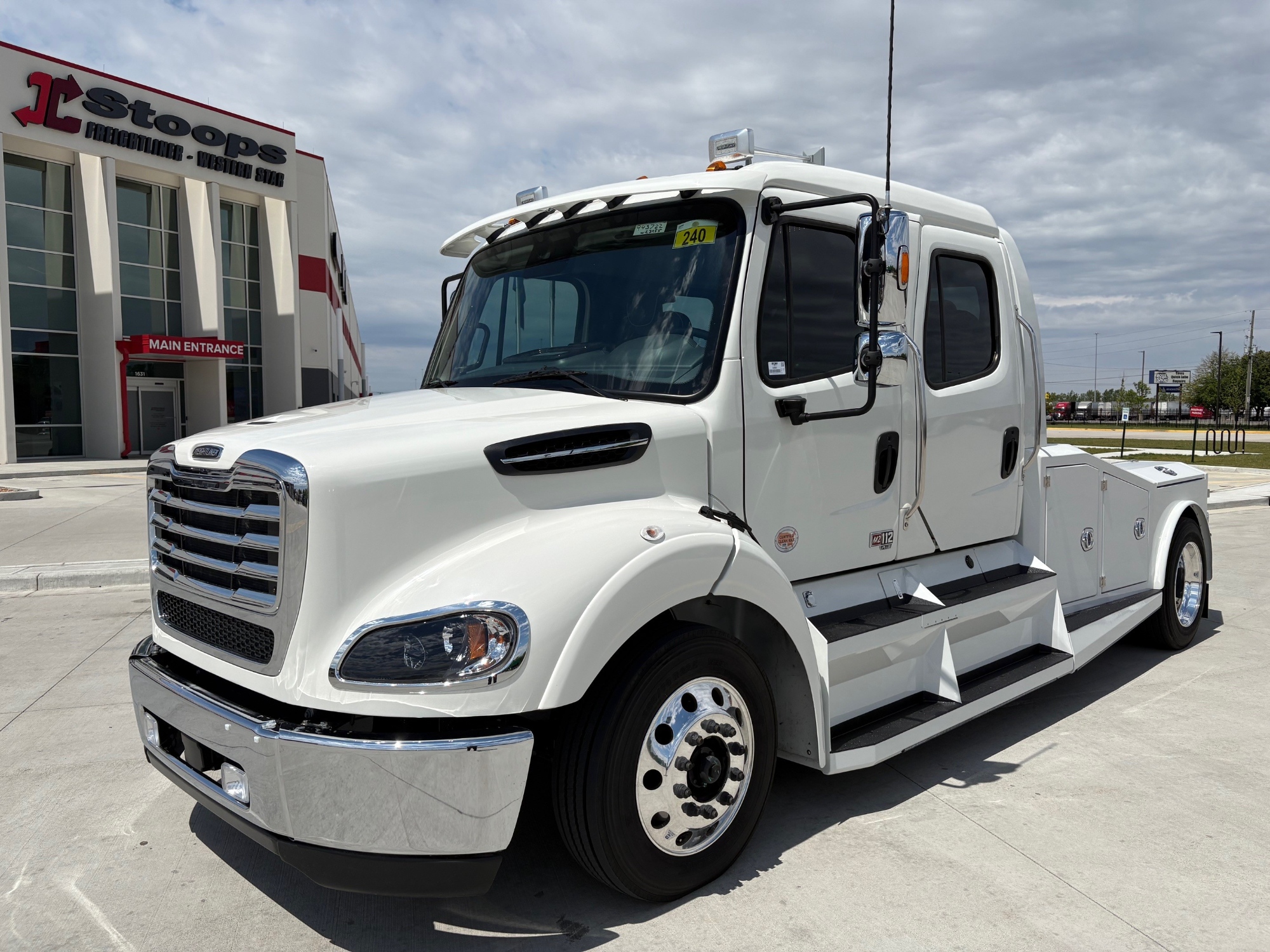 2026 Freightliner M2112+ 2026 Freightliner M2112+ - image 1 of 6