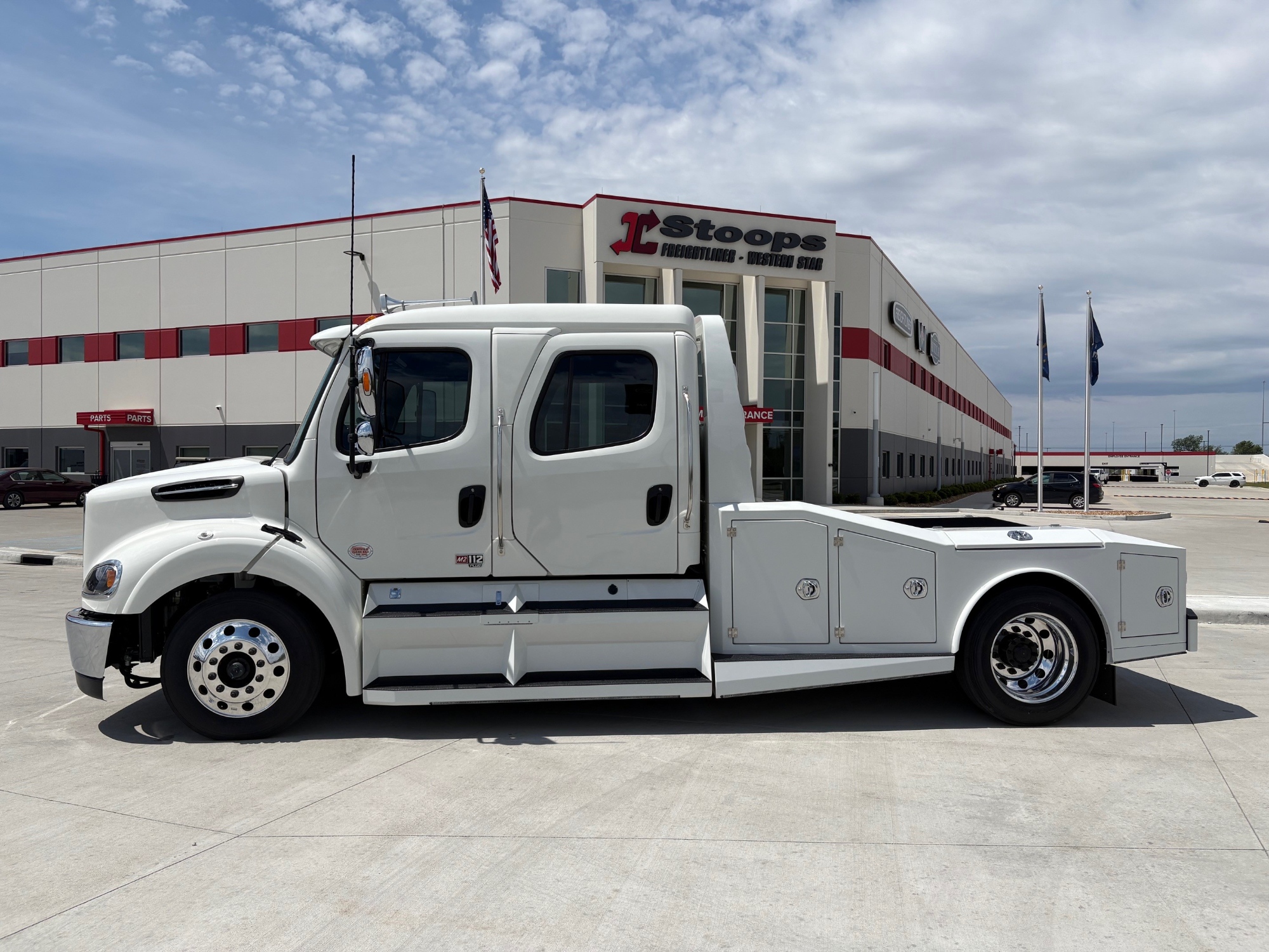 2026 Freightliner M2 106+ 068Rf00000fLUtA 2026 Freightliner M2 106+ 068Rf00000fLUtA