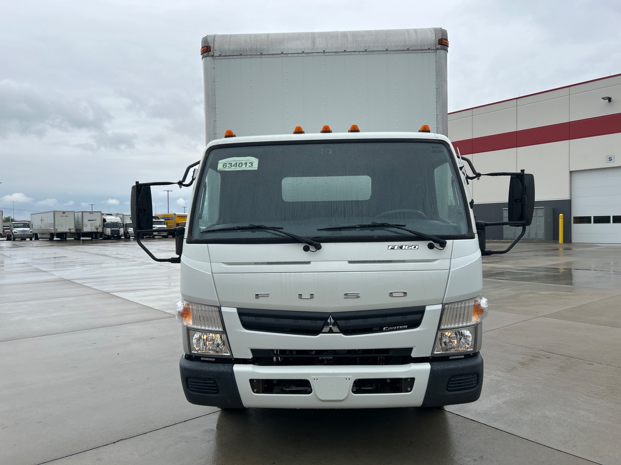 2017 Mitsubishi/Fuso FE160 2017 Mitsubishi/Fuso FE160 - image 2 of 5