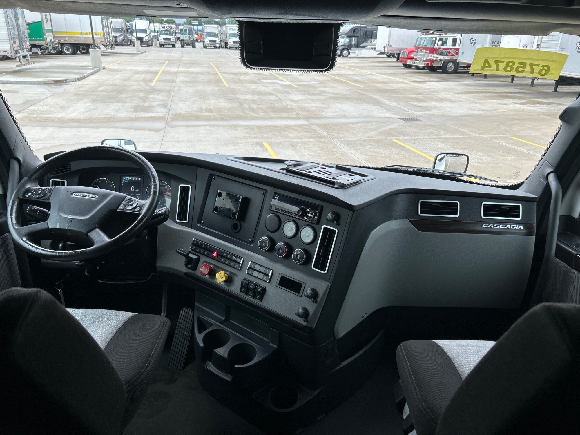 2021 Freightliner PT126SLP 2021 Freightliner PT126SLP - image 5 of 6