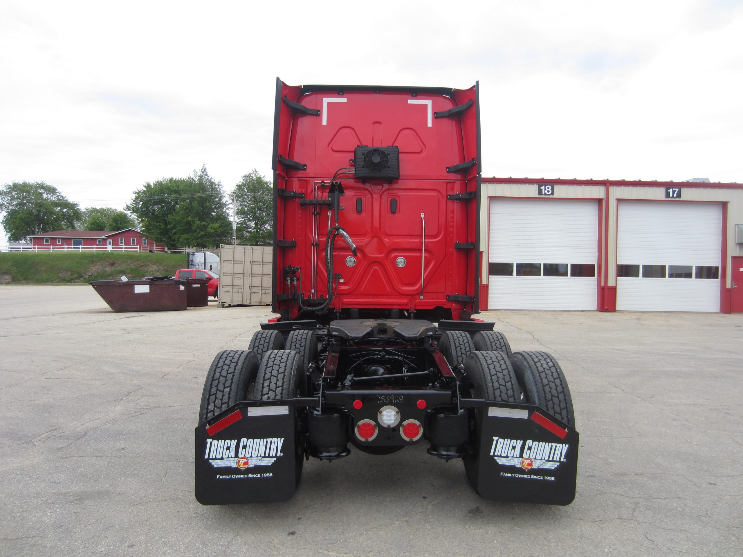 2023 Freightliner PT126SLP 2023 Freightliner PT126SLP - image 4 of 6