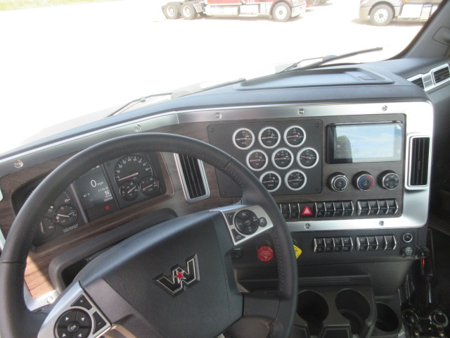 2027 Western Star 49X 2027 Western Star 49X - image 6 of 6