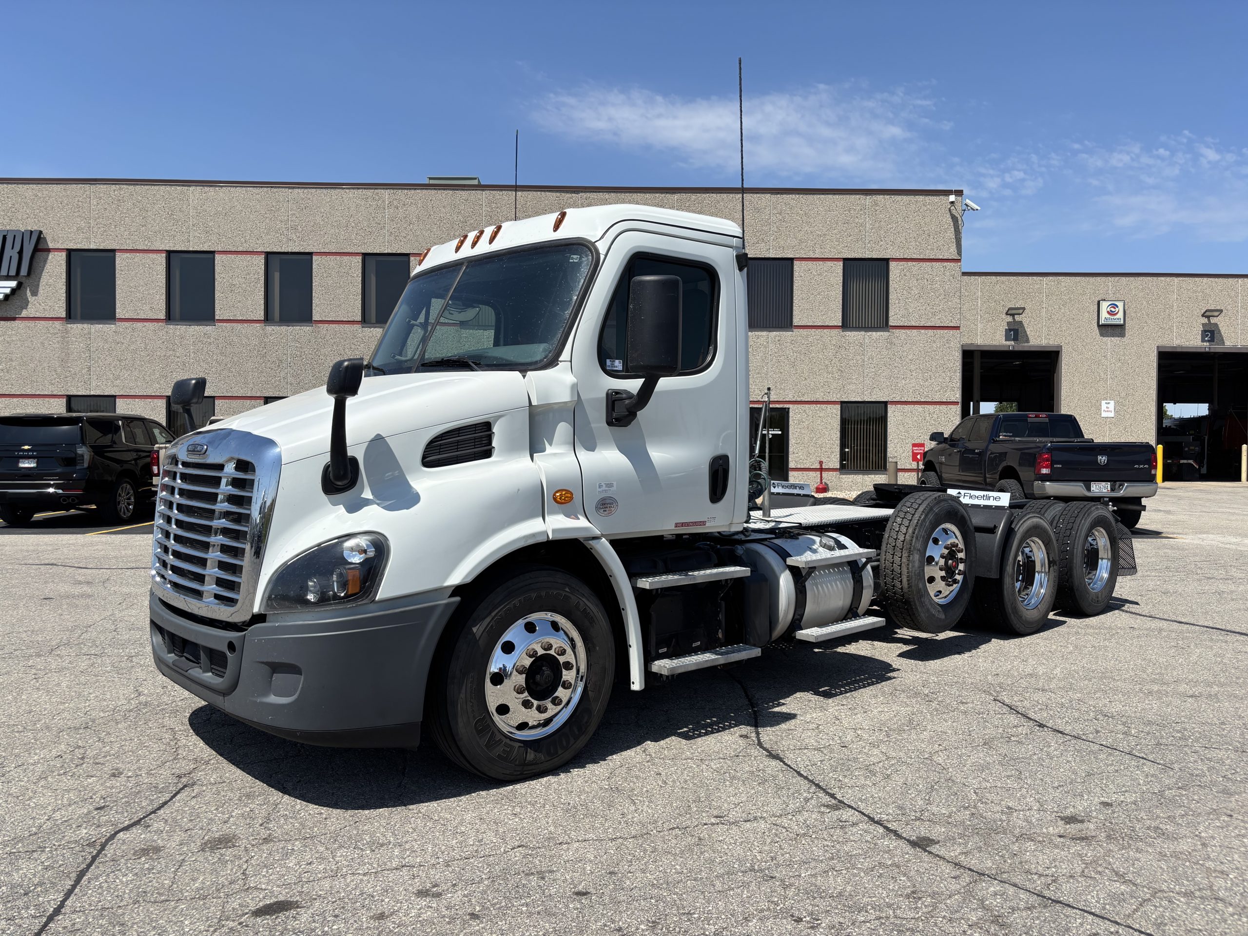 2018 Freightliner CA113DC - image 1 of 3
