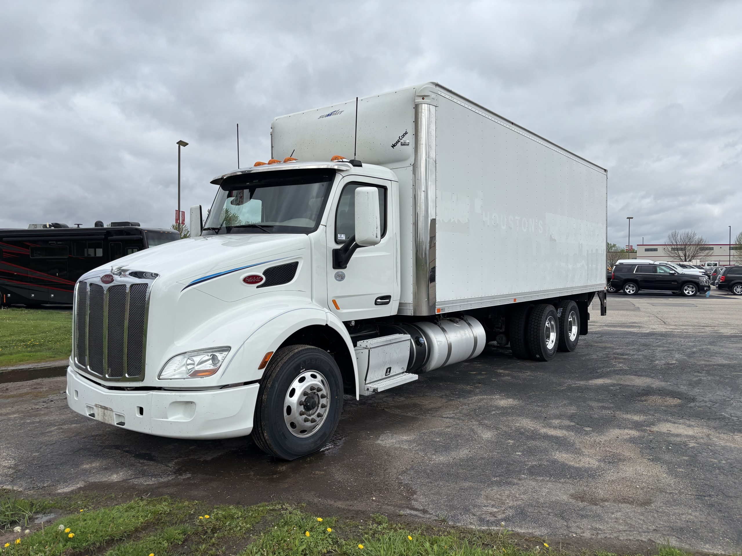 2019 Peterbilt 579 2019 Peterbilt 579 - image 1 of 6