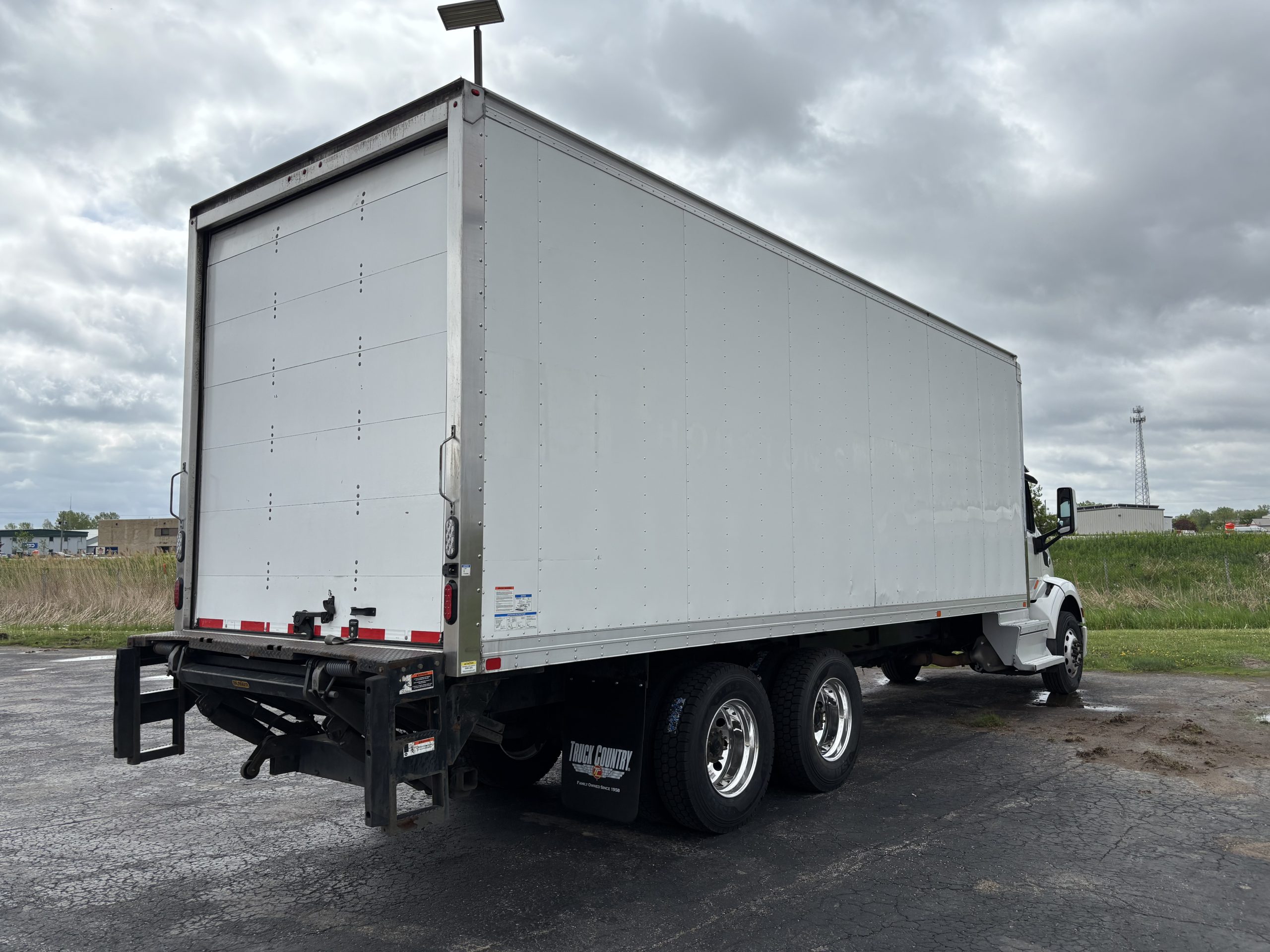 2019 Peterbilt 579 2019 Peterbilt 579 - image 6 of 6