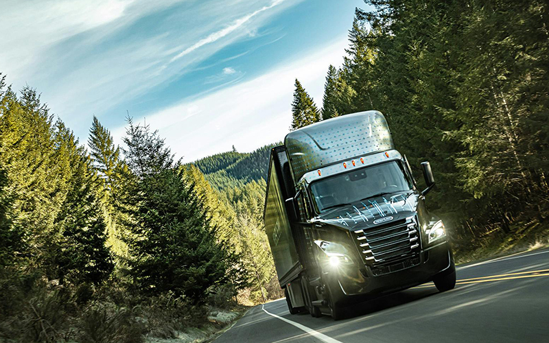 Freightliner eCascadia 22087-ddctec-ecascadia-web-page-template-update_exterior_1_update Freightliner eCascadia 22087-ddctec-ecascadia-web-page-template-update_exterior_1_update