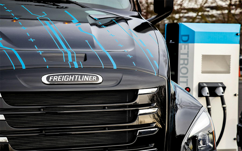 Freightliner eCascadia 22349-ddctec-infrastructure-focused-blog-hero-1800x1200 Freightliner eCascadia 22349-ddctec-infrastructure-focused-blog-hero-1800x1200