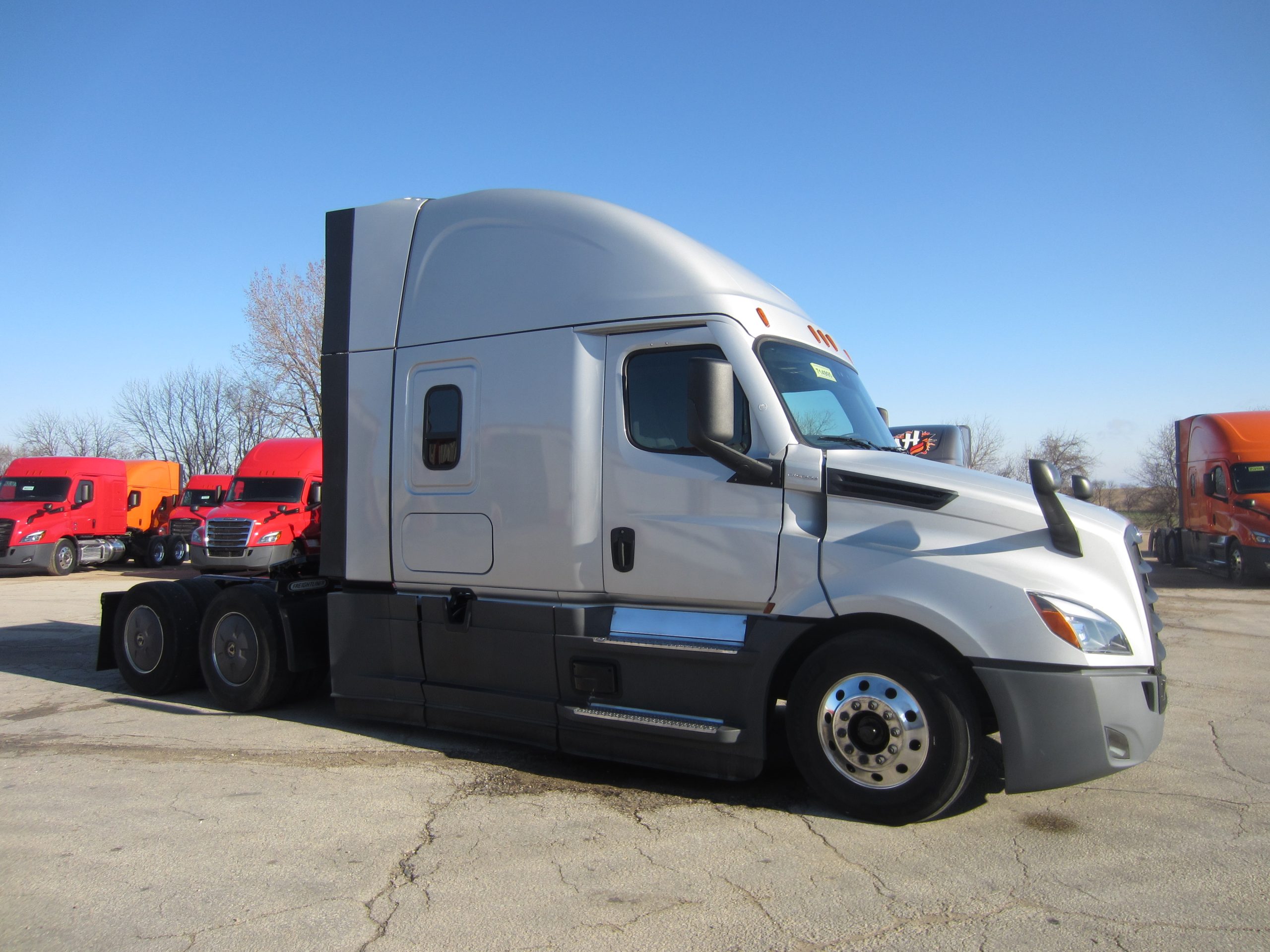 2022 Freightliner PT126SLP 2022 Freightliner PT126SLP - image 3 of 6