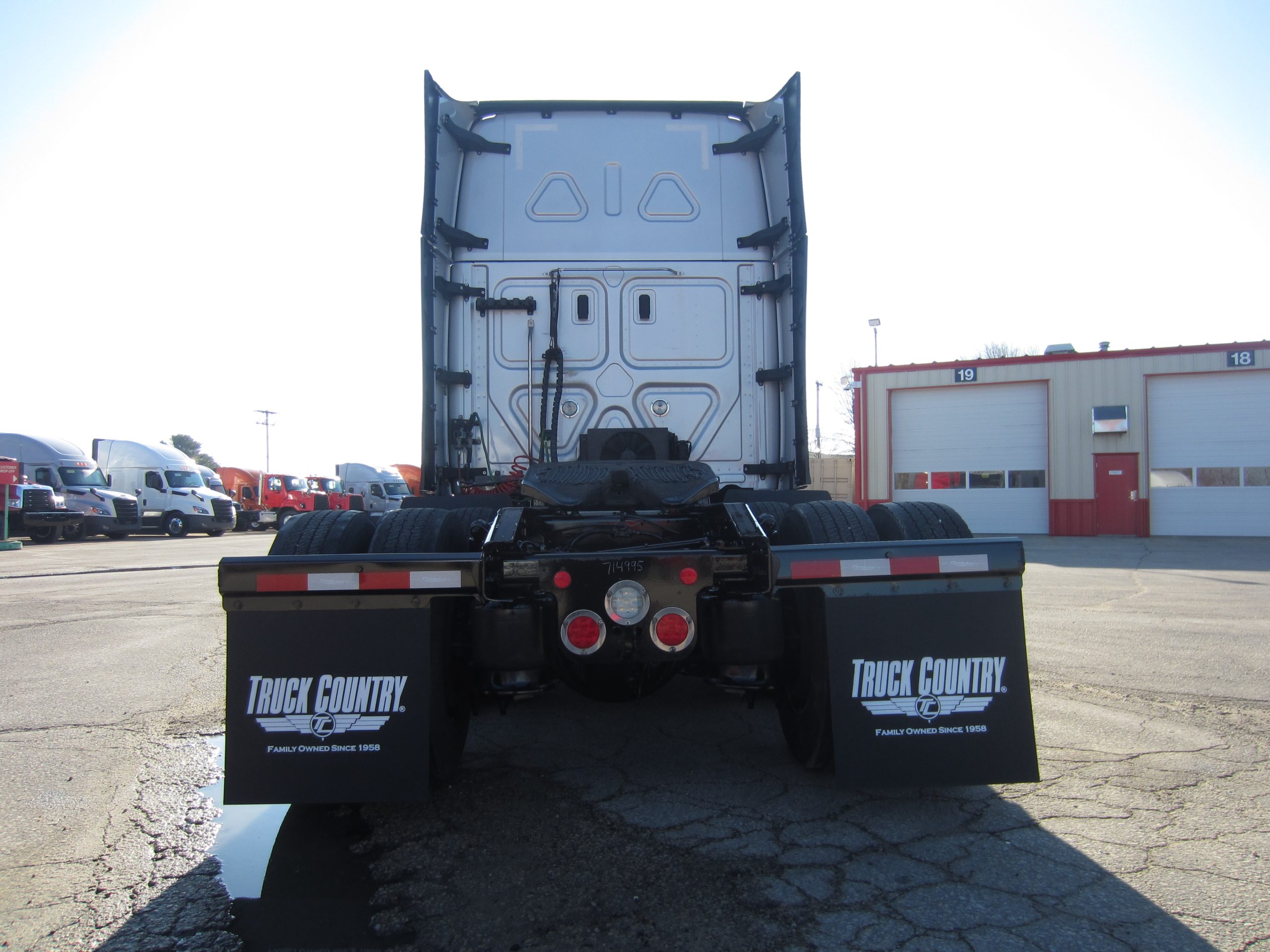 2022 Freightliner PT126SLP 2022 Freightliner PT126SLP - image 4 of 6