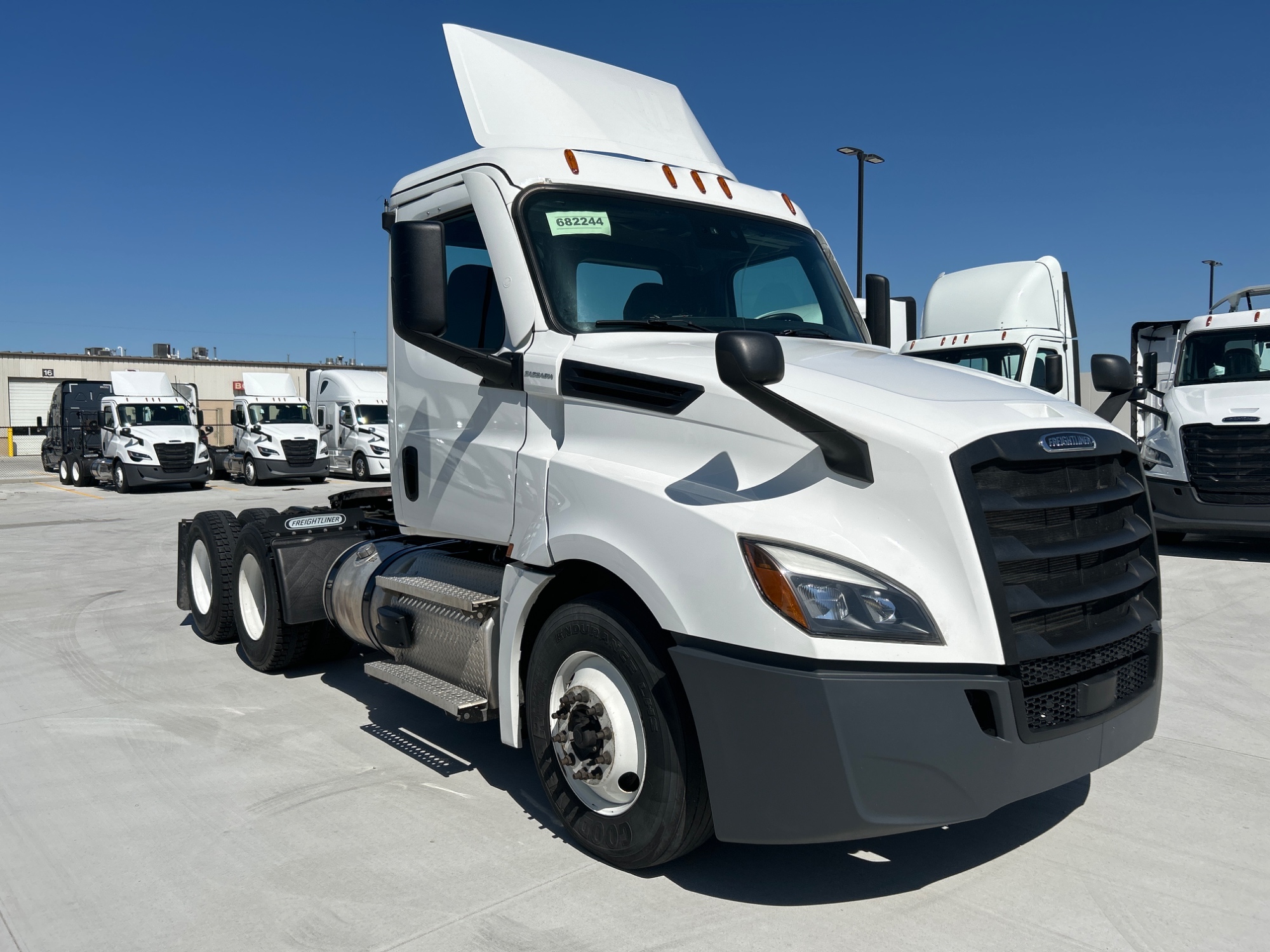 2021 Freightliner PT126DC 2021 Freightliner PT126DC - image 3 of 5