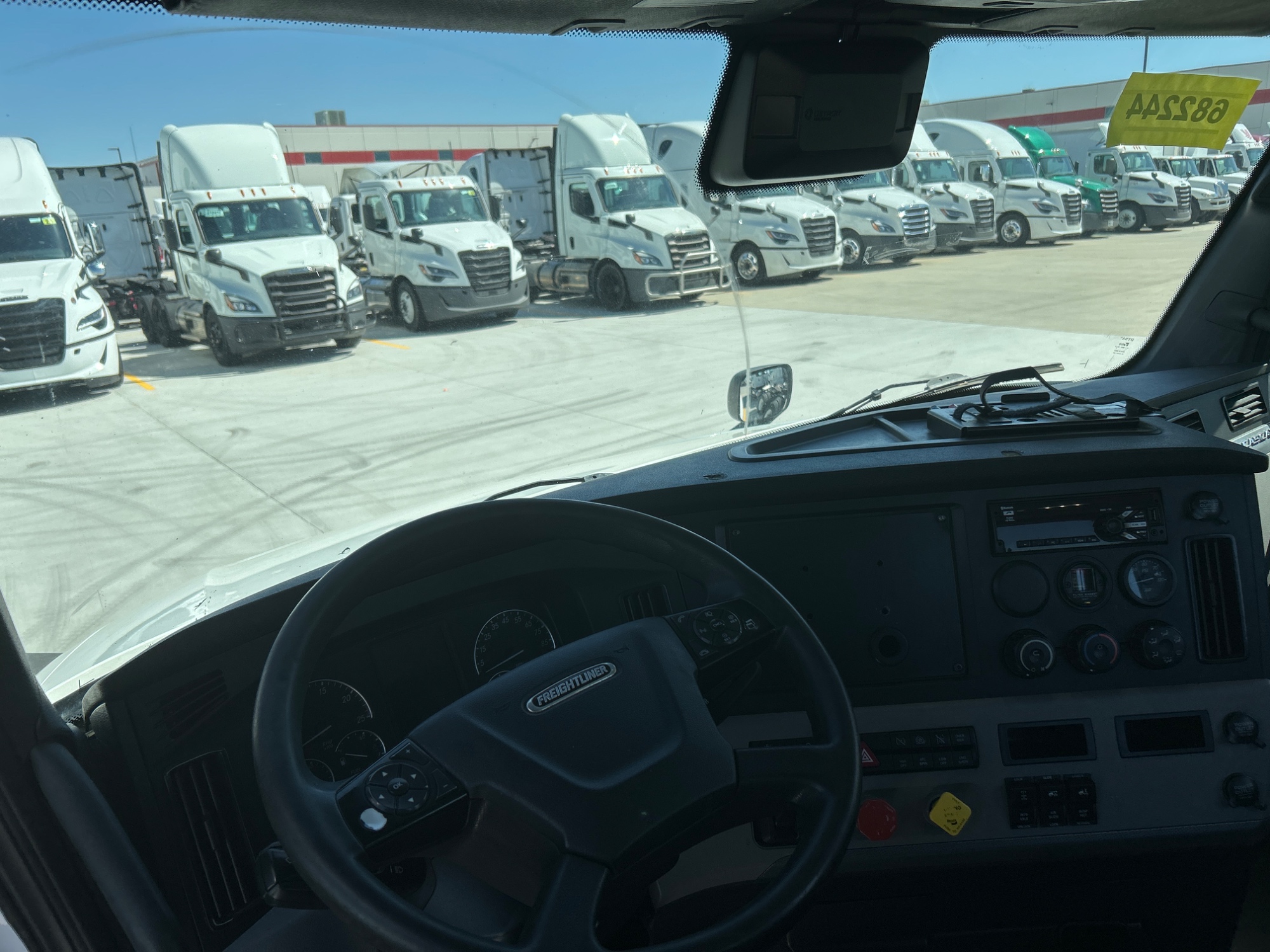 2021 Freightliner PT126DC 2021 Freightliner PT126DC - image 5 of 5