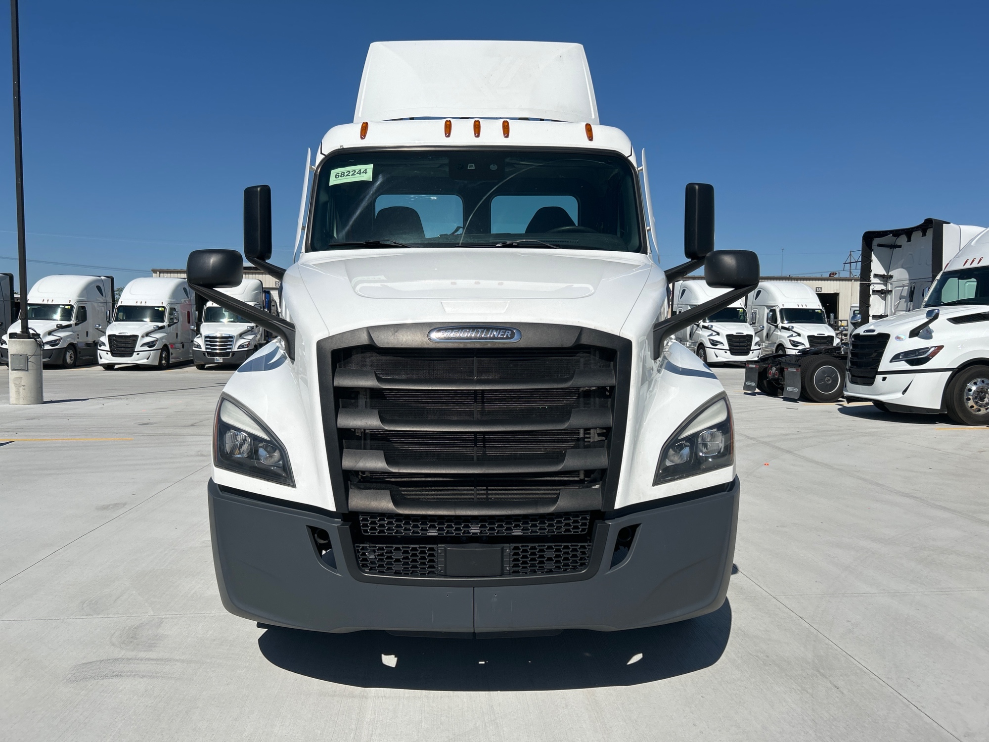 2021 Freightliner PT126DC 2021 Freightliner PT126DC - image 2 of 5