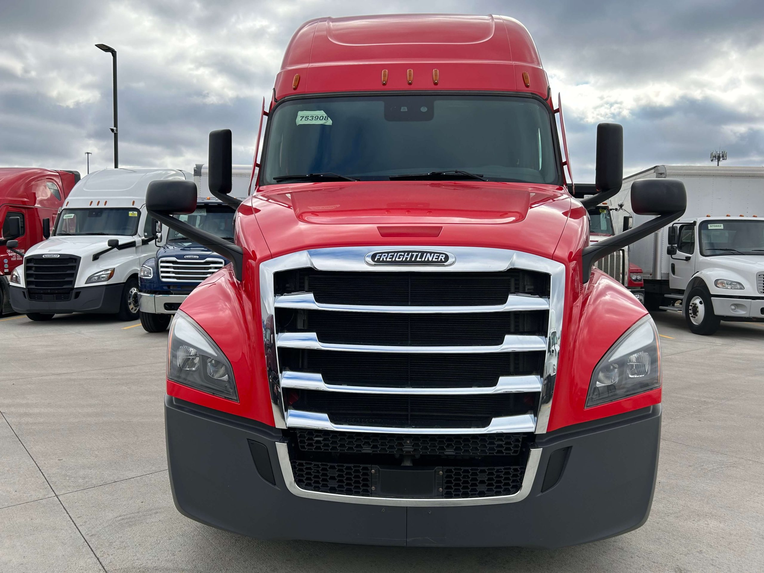 2023 Freightliner PT126SLP 2023 Freightliner PT126SLP - image 2 of 6