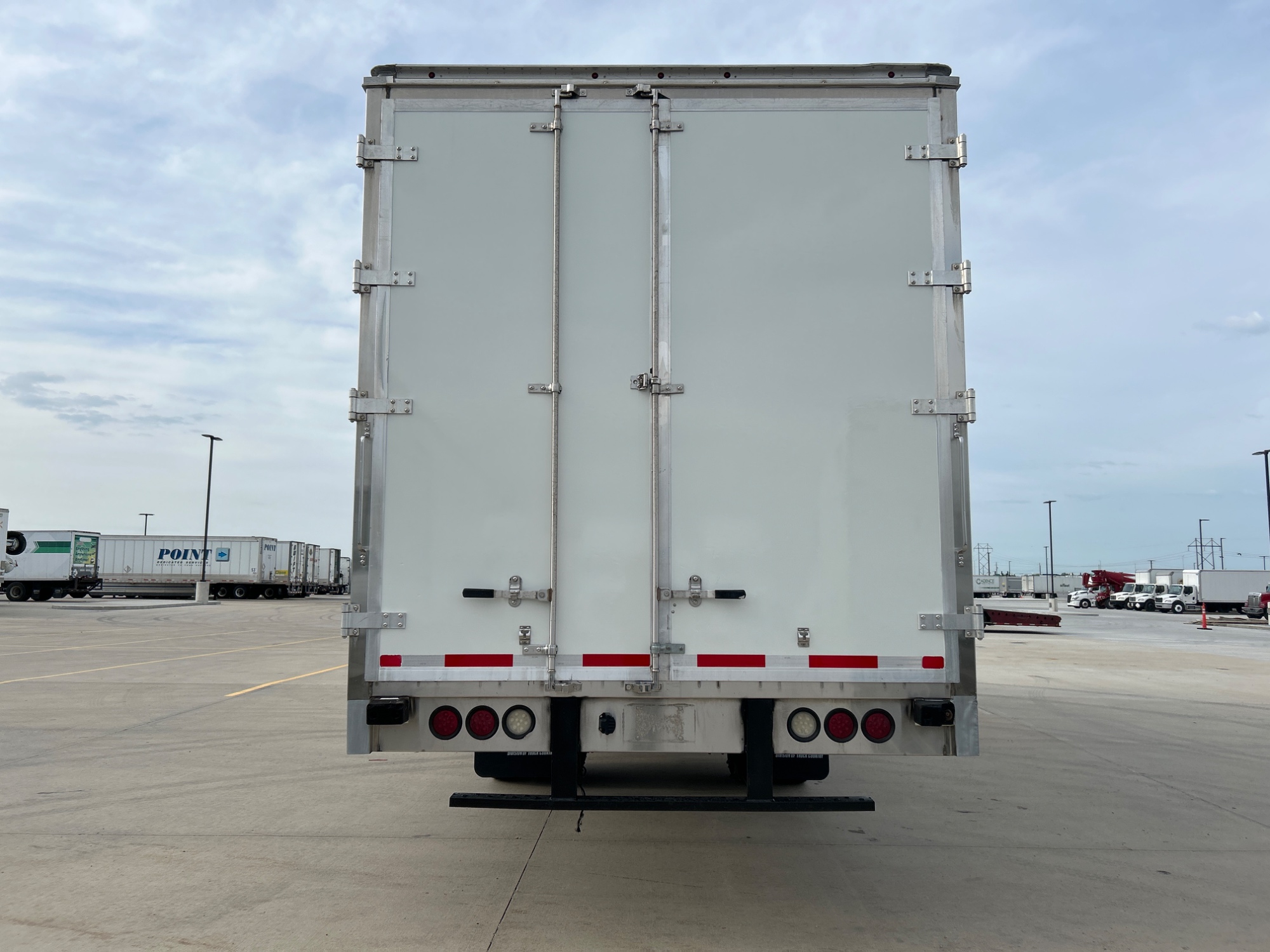 2020 Freightliner M2 106 2020 Freightliner M2 106 - image 4 of 5