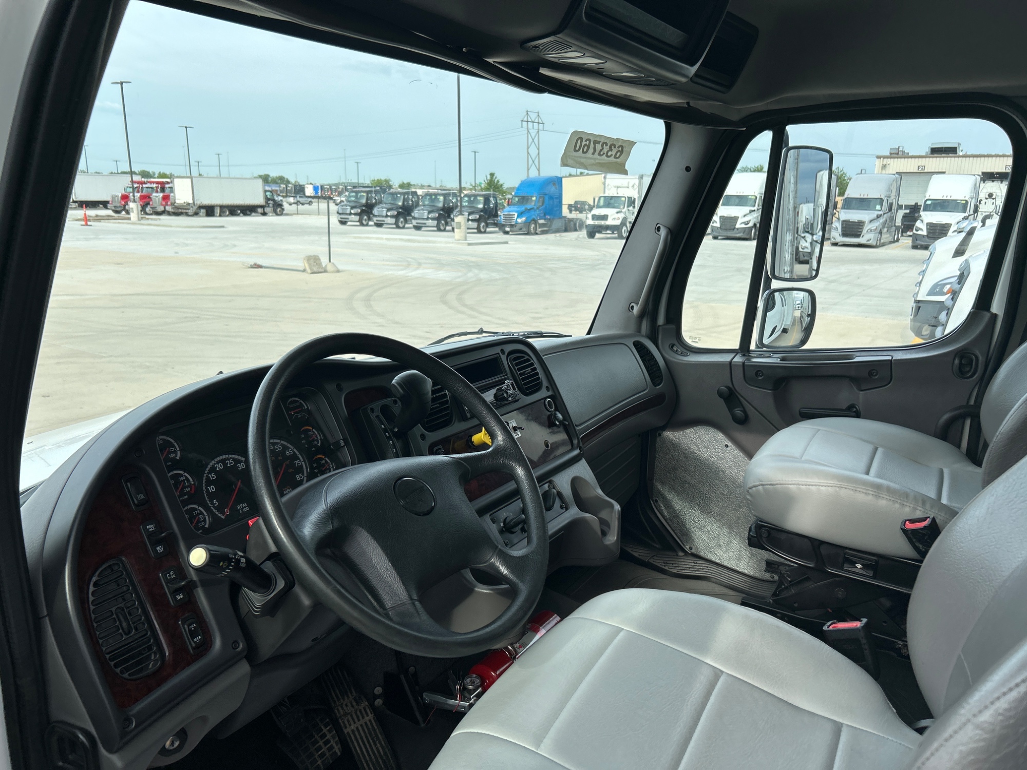 2020 Freightliner M2 106 2020 Freightliner M2 106 - image 5 of 5
