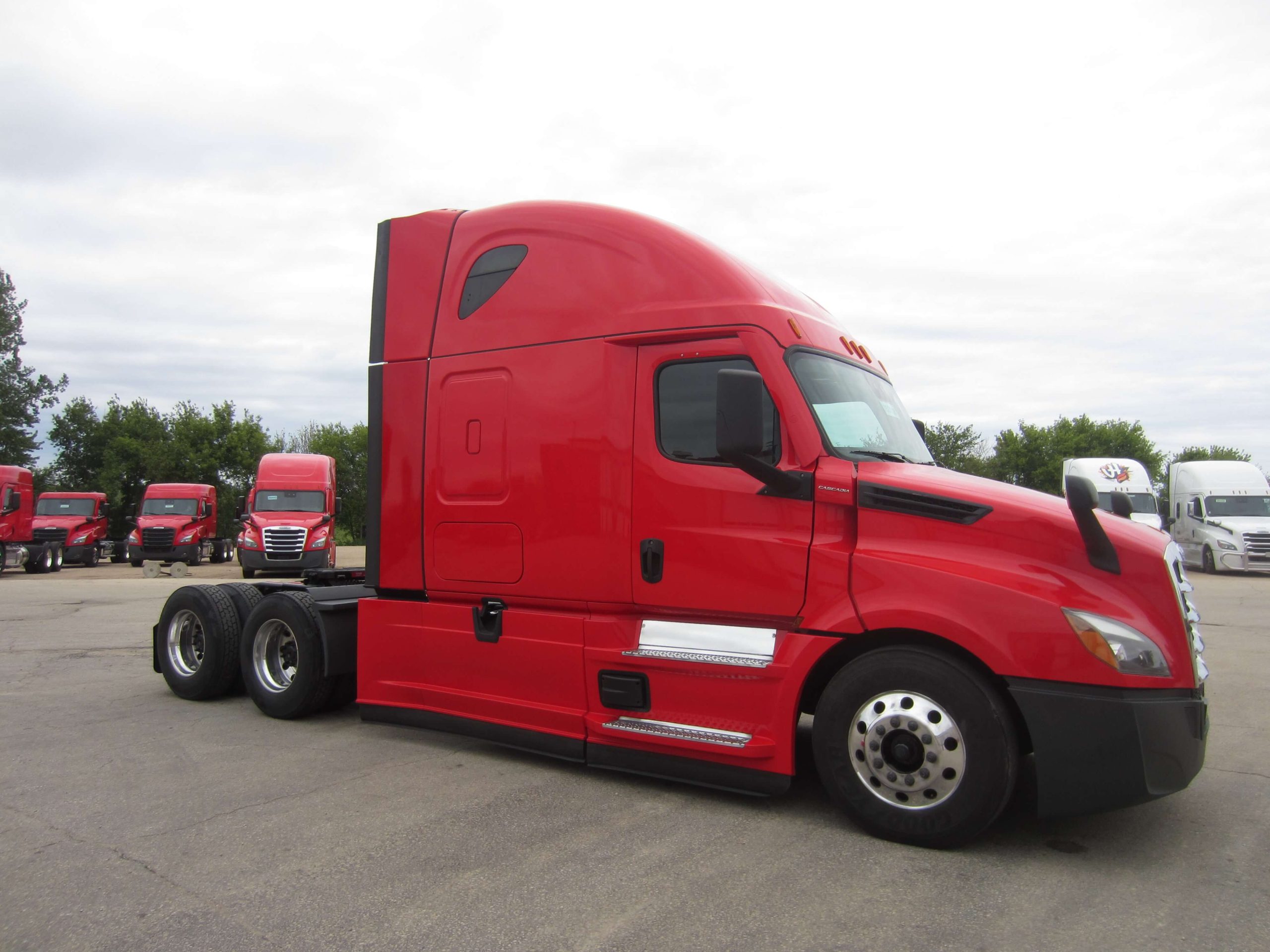 2023 Freightliner PT126SLP 2023 Freightliner PT126SLP - image 3 of 6