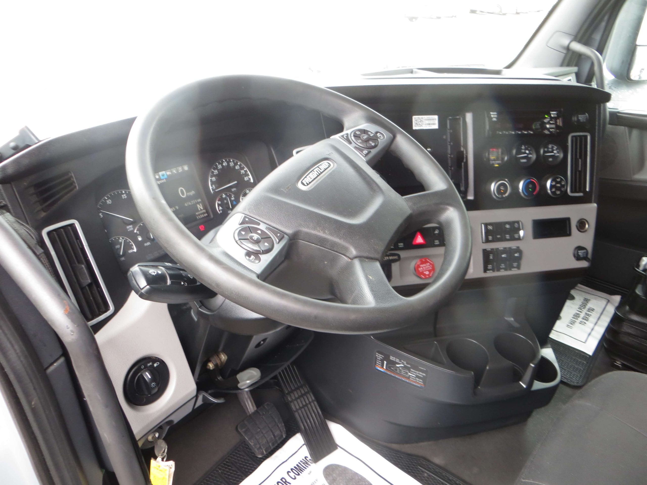 2021 Freightliner PT126SLP 068Rf00000gH93e 2021 Freightliner PT126SLP 068Rf00000gH93e