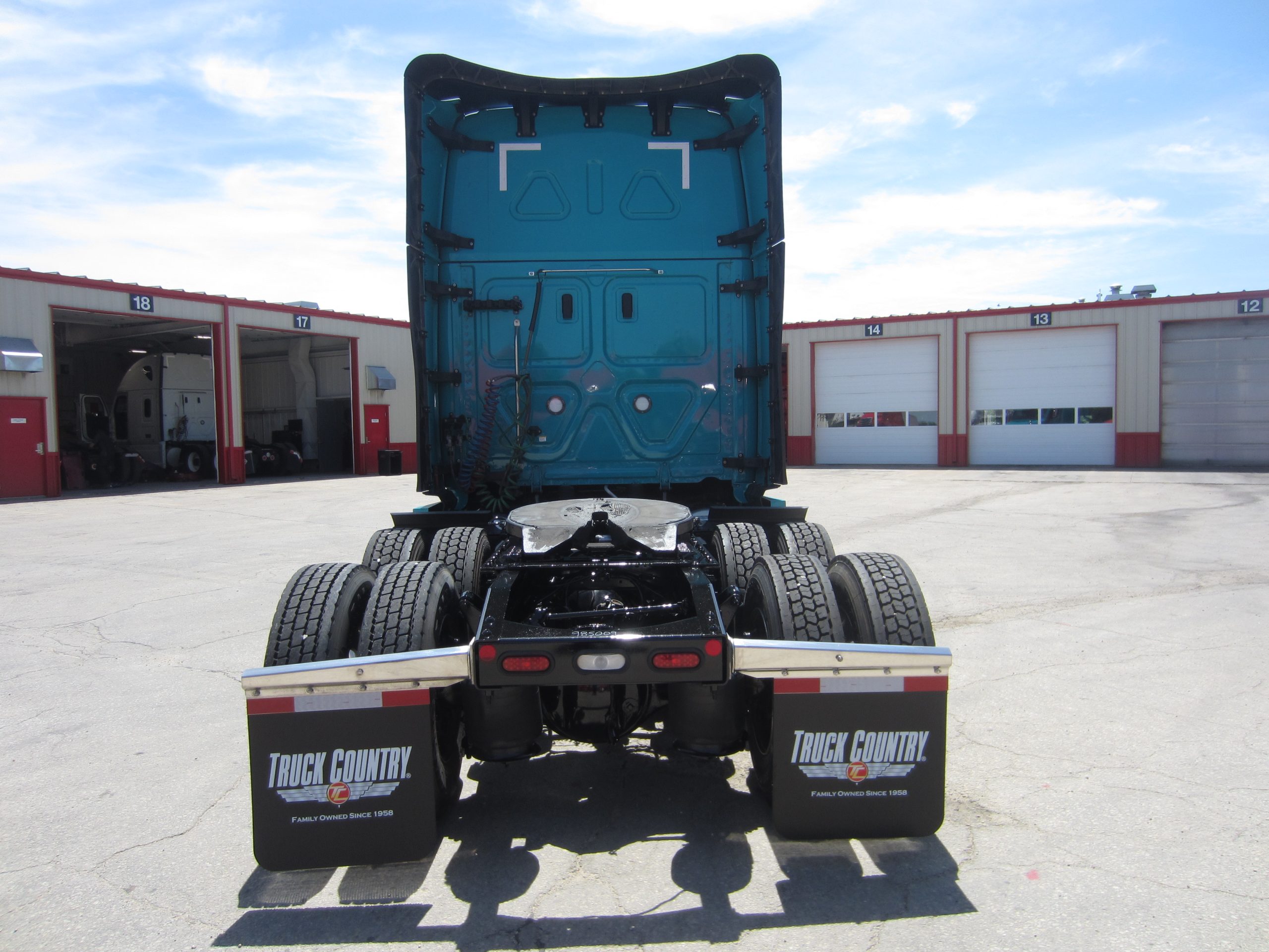 2025 Freightliner PT126SLP 2025 Freightliner PT126SLP - image 4 of 6