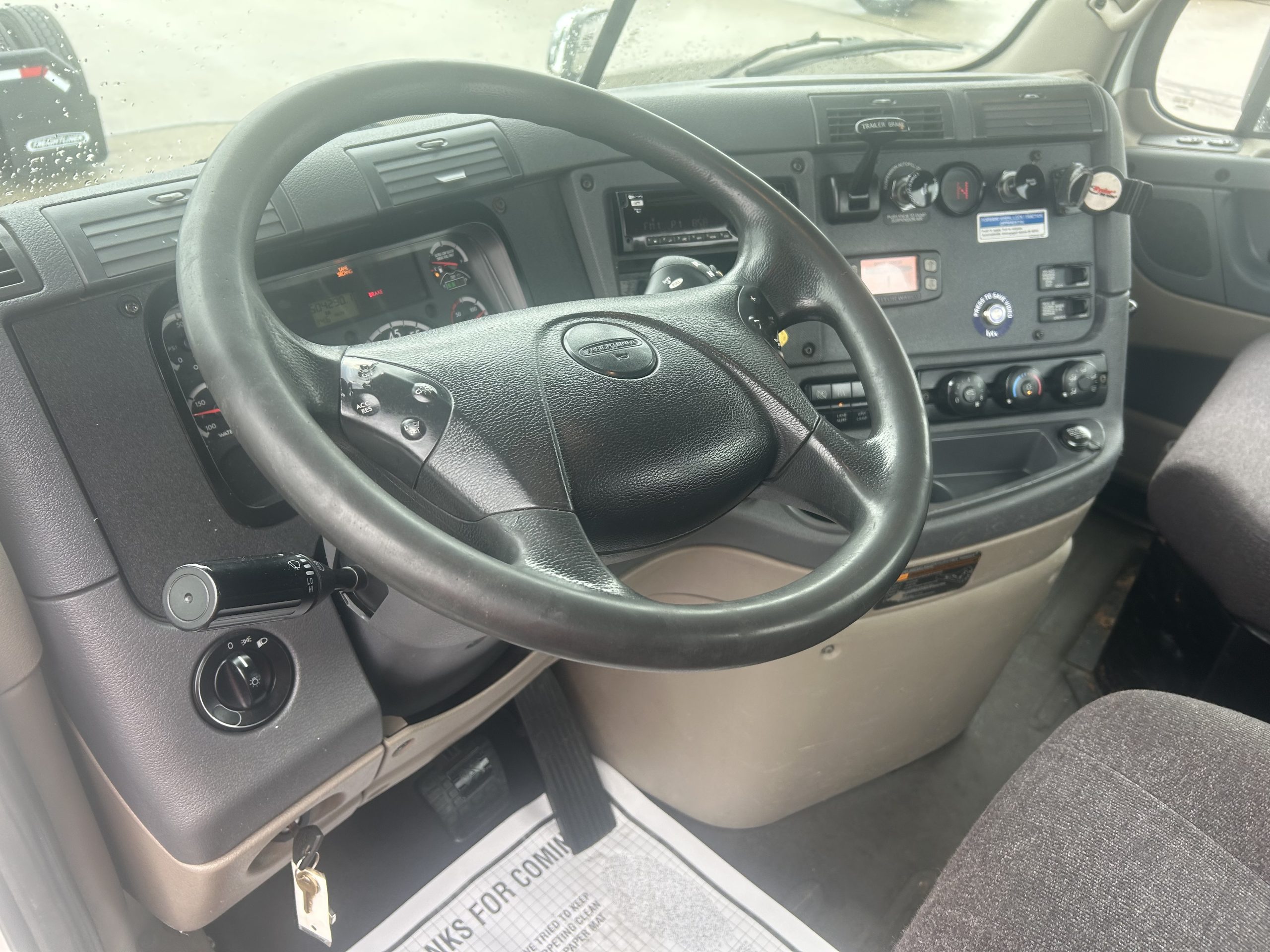2016 Freightliner CA113 2016 Freightliner CA113 - image 6 of 6