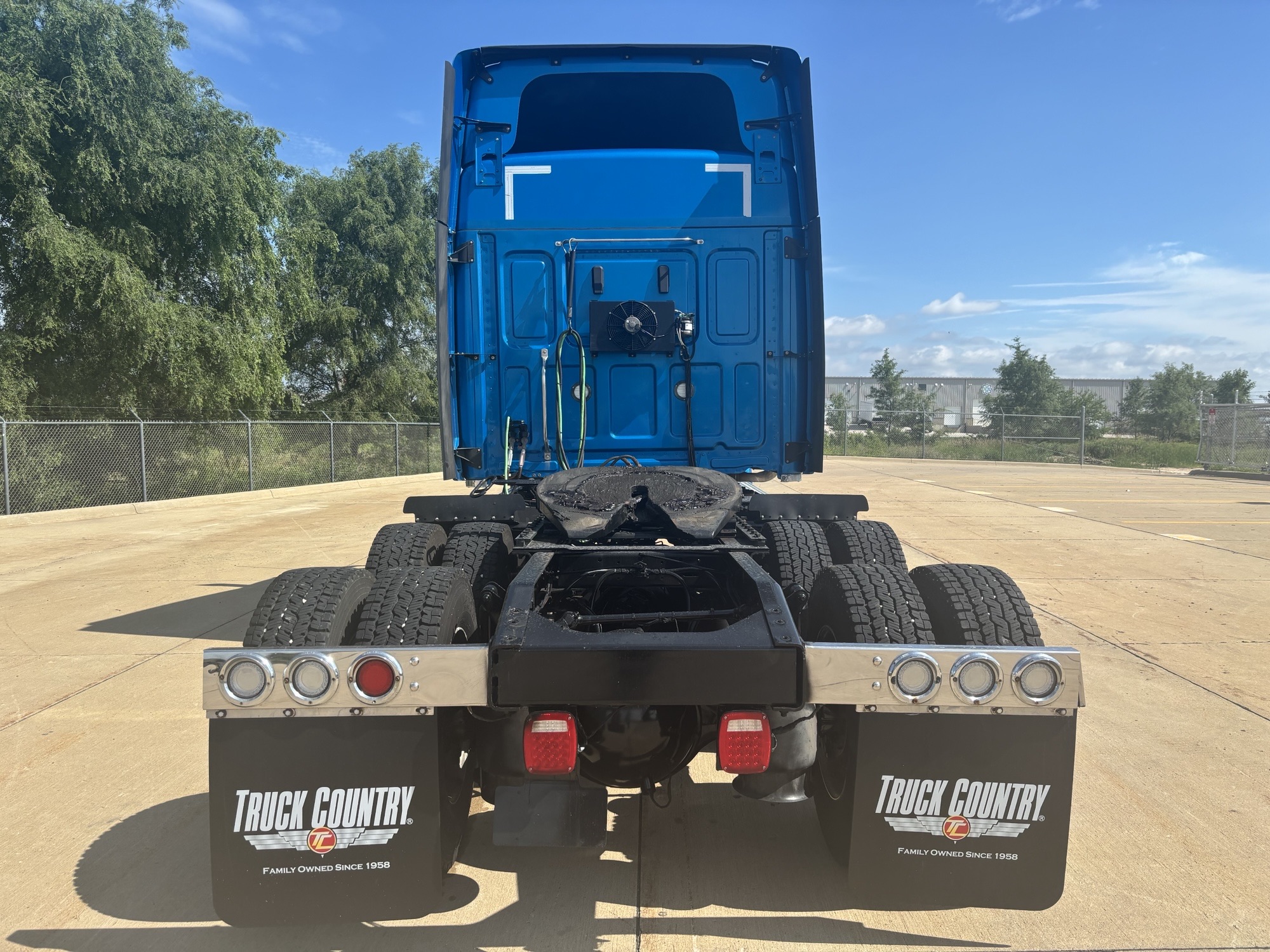 2023 Western Star 49X — photo 4