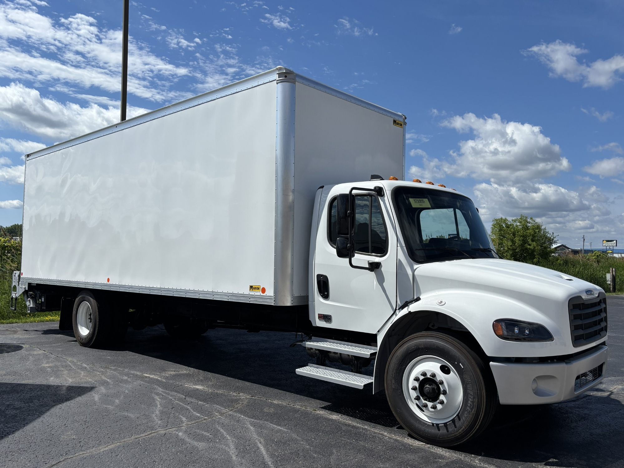 2027 Freightliner M2 106+ 2027 Freightliner M2 106+ - image 3 of 6