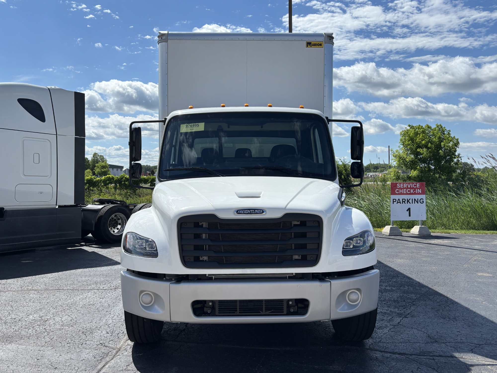 2027 Freightliner M2 106+ 2027 Freightliner M2 106+ - image 2 of 6