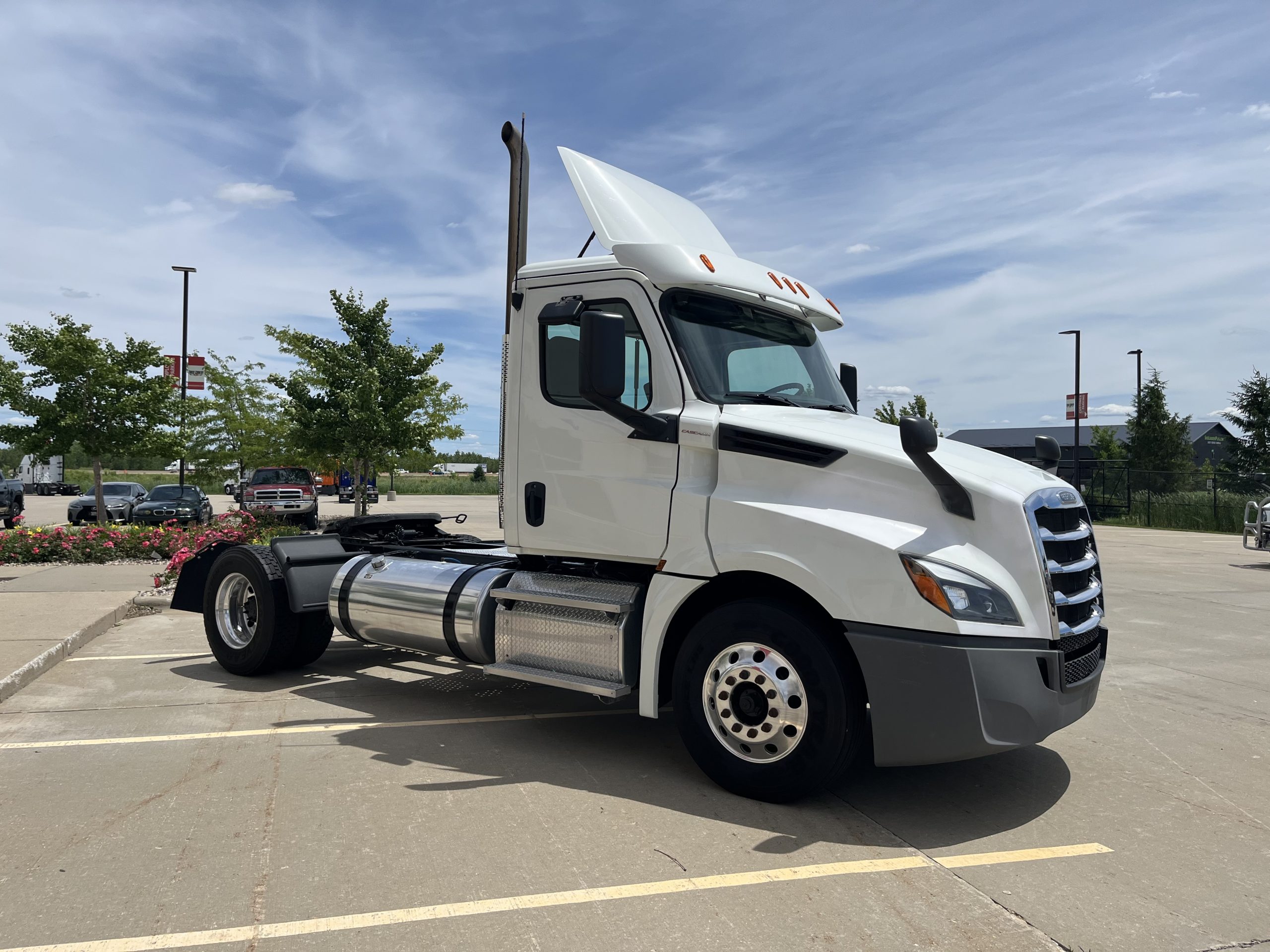 2019 Freightliner PT126DC 2019 Freightliner PT126DC - image 3 of 6