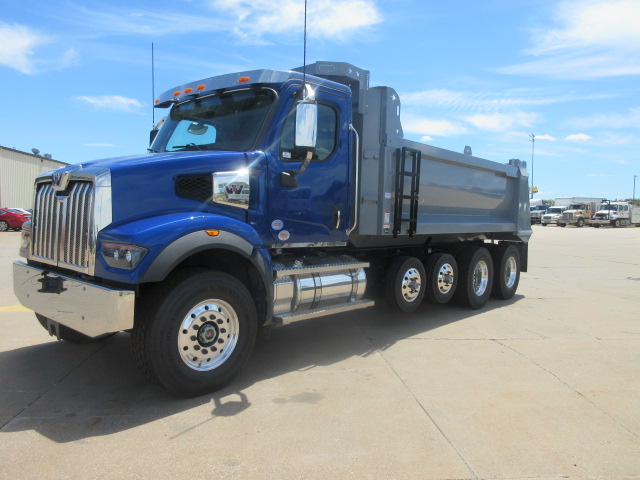 2027 Western Star 47X 2027 Western Star 47X - image 1 of 6