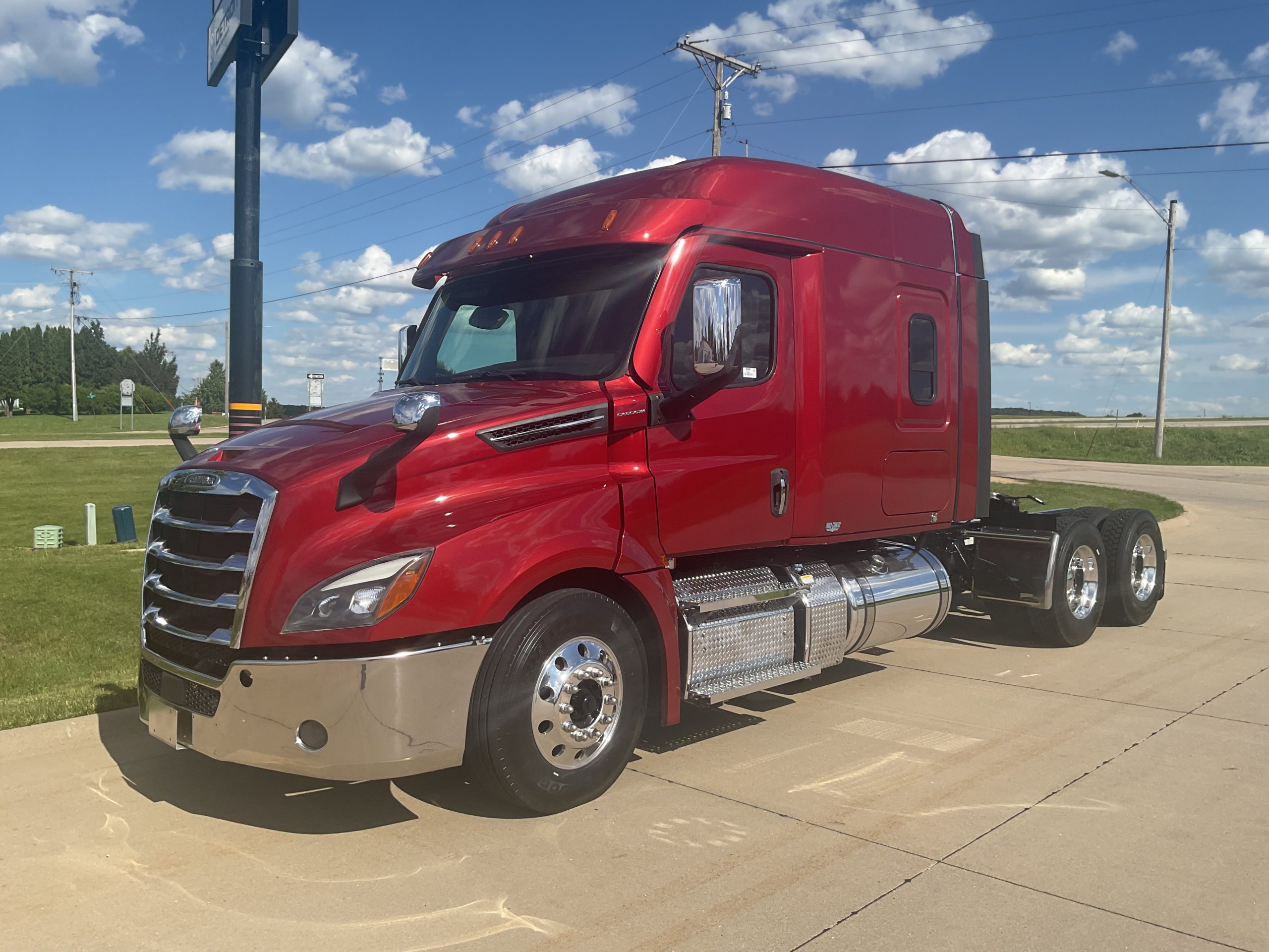 2023 Freightliner PT126SLP 2023 Freightliner PT126SLP - image 1 of 6