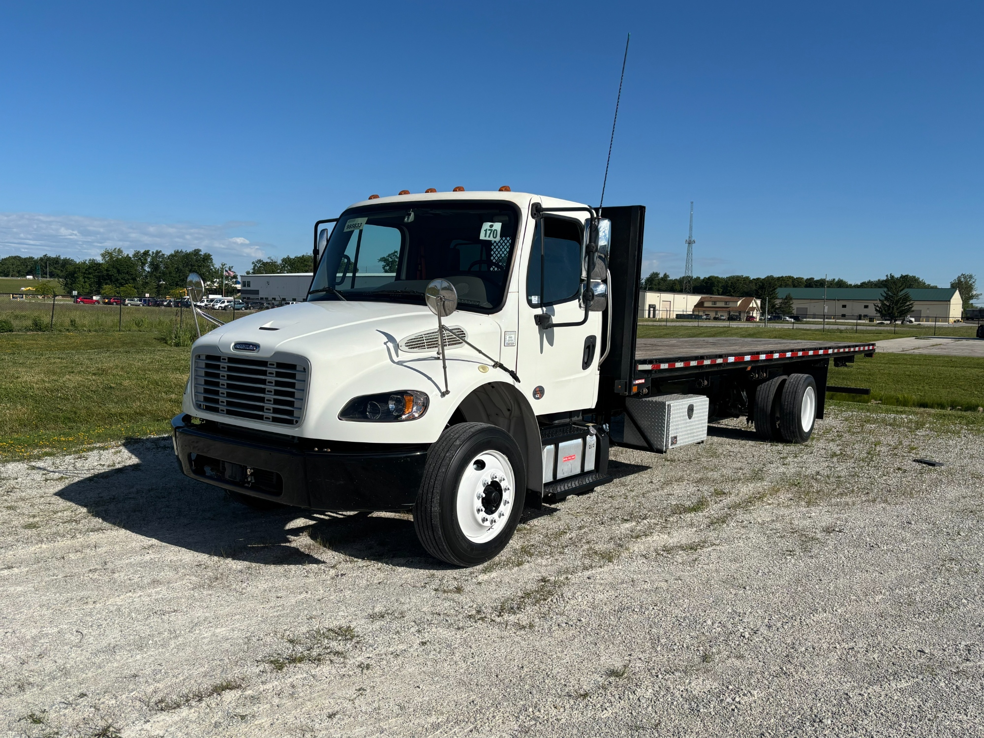 2019 Freightliner M2 106 2019 Freightliner M2 106 - image 1 of 6