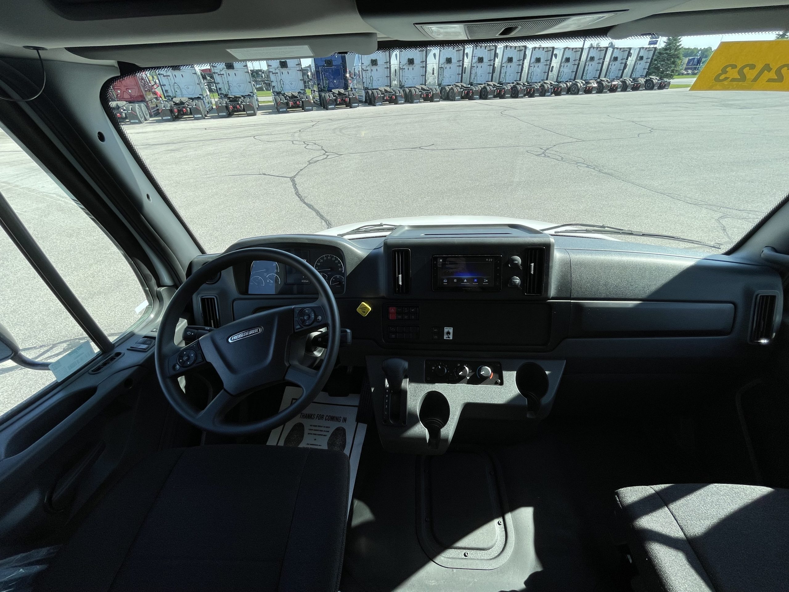 2027 Freightliner M2 106+ 2027 Freightliner M2 106+ - image 1 of 6