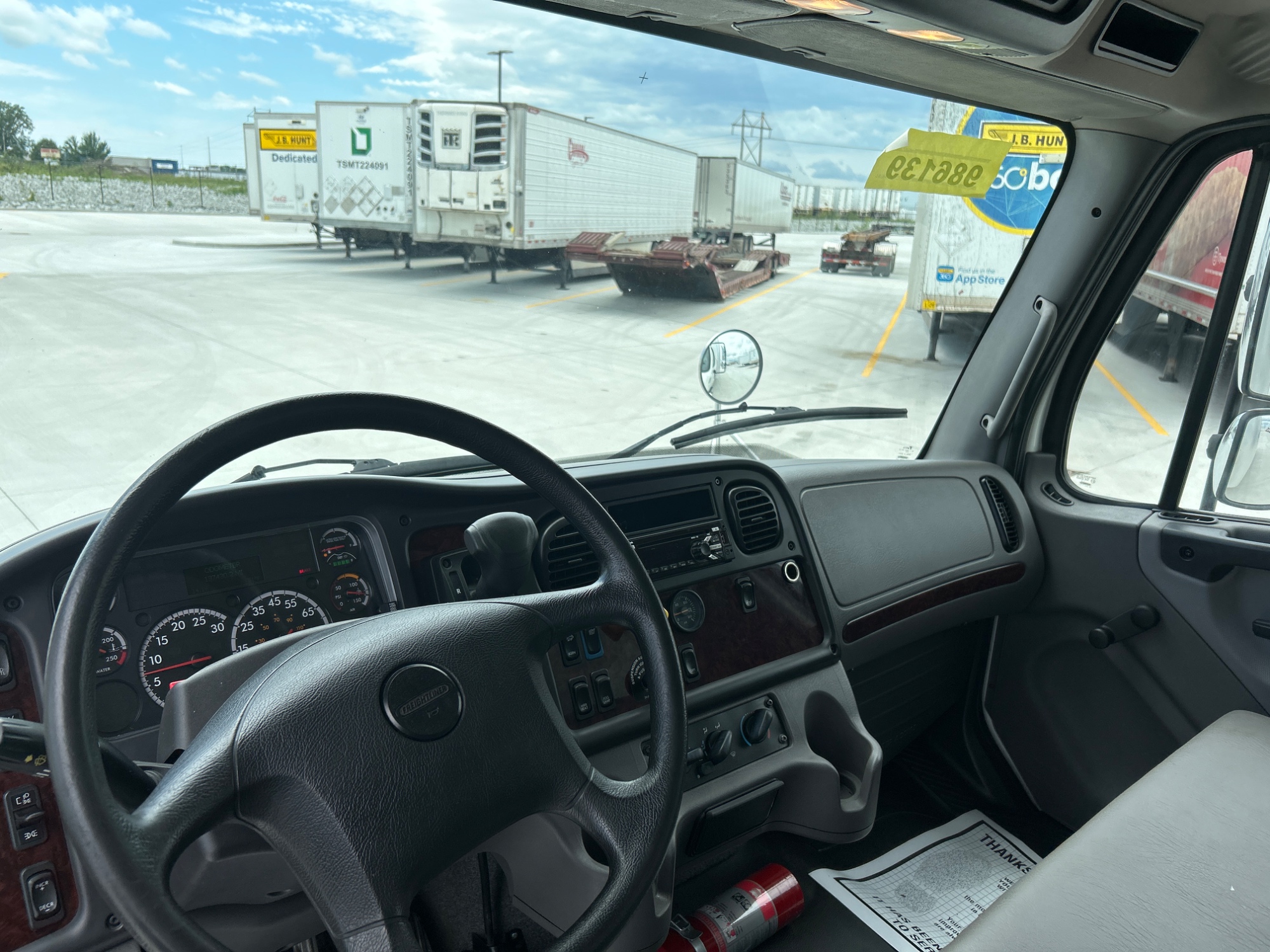 2020 Freightliner M2 106 2020 Freightliner M2 106 - image 6 of 6