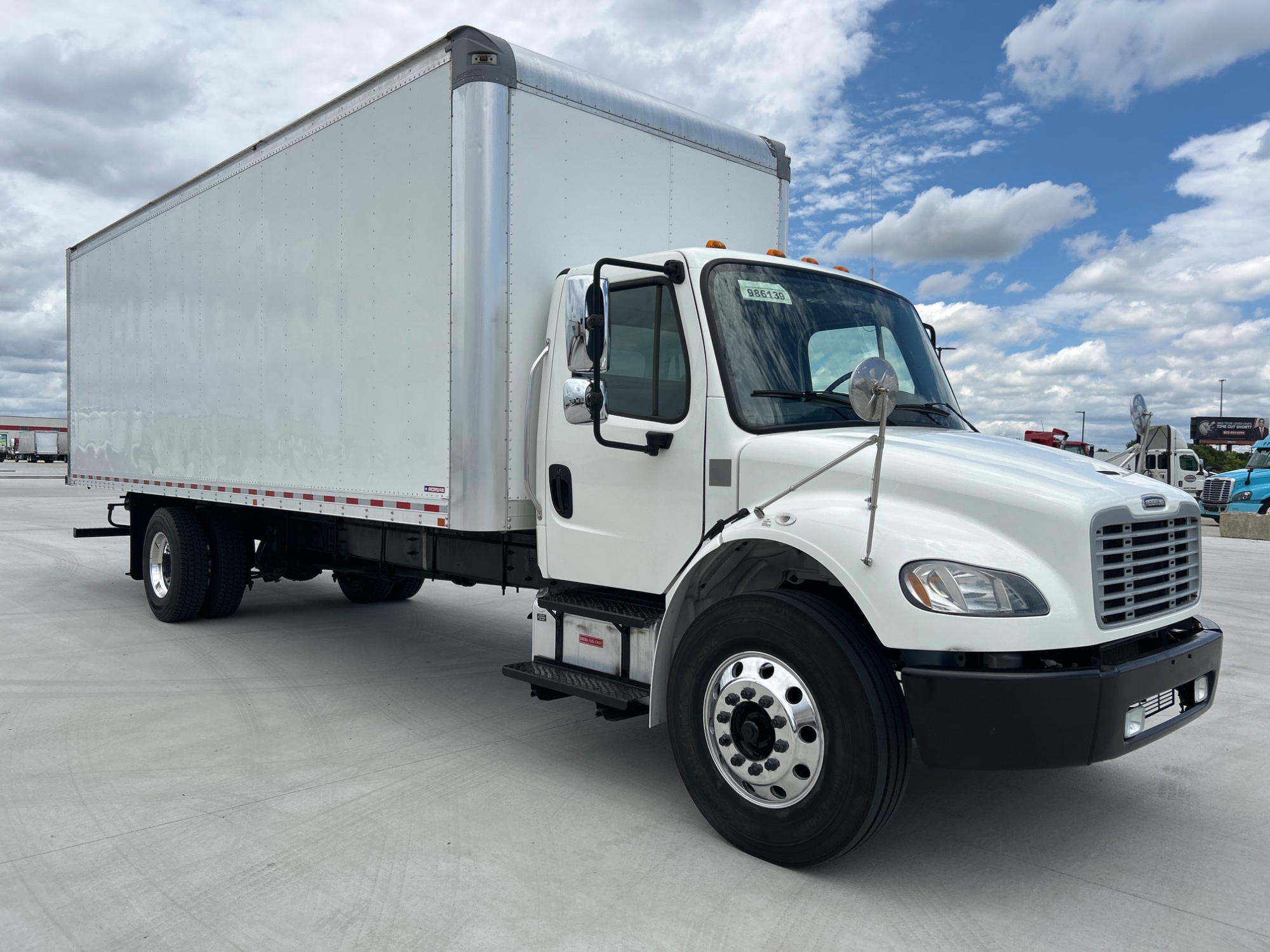 2020 Freightliner M2 106 2020 Freightliner M2 106 - image 4 of 6
