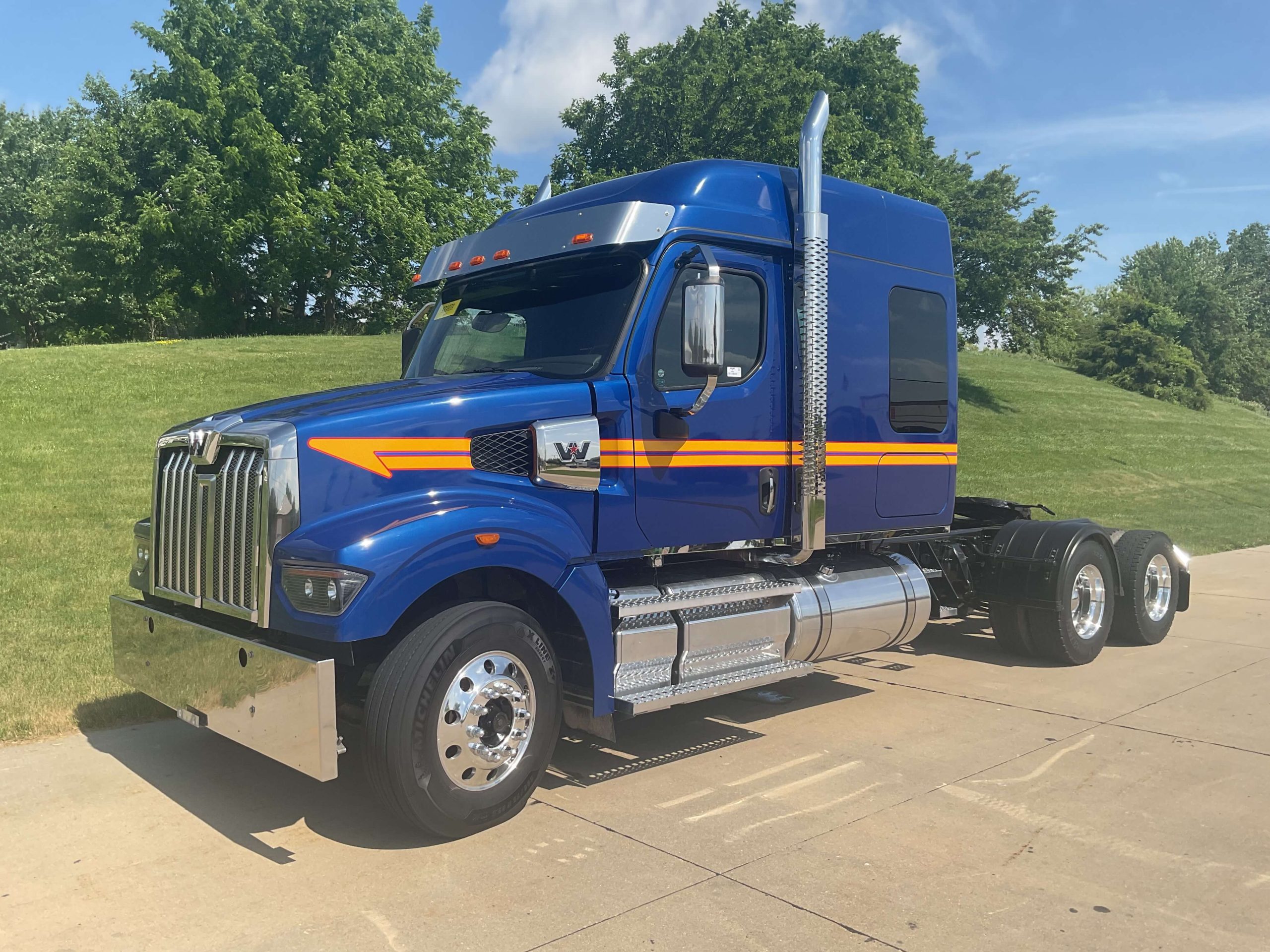 2024 Western Star 49X 2024 Western Star 49X - image 1 of 6