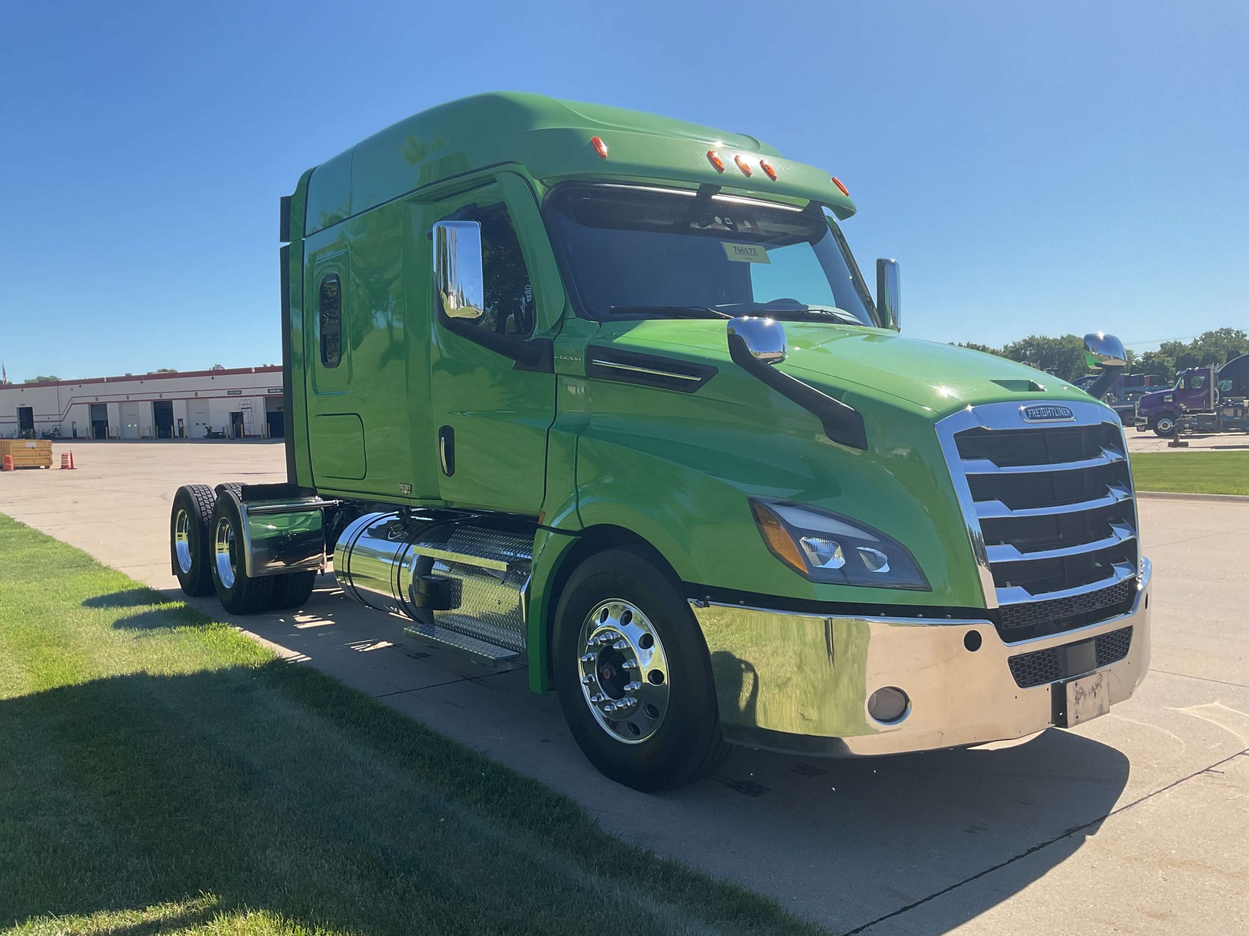2023 Freightliner PT126SLP 2023 Freightliner PT126SLP - image 3 of 6