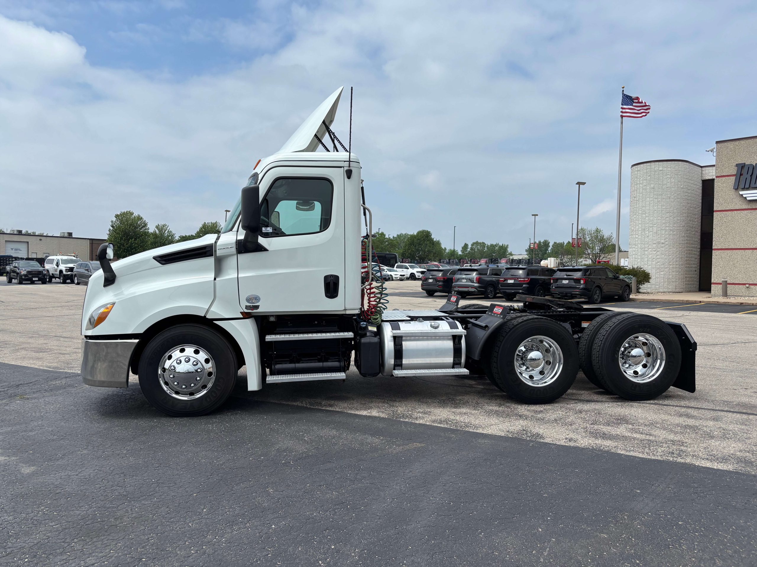 2019 Freightliner PT126DC 2019 Freightliner PT126DC - image 5 of 6
