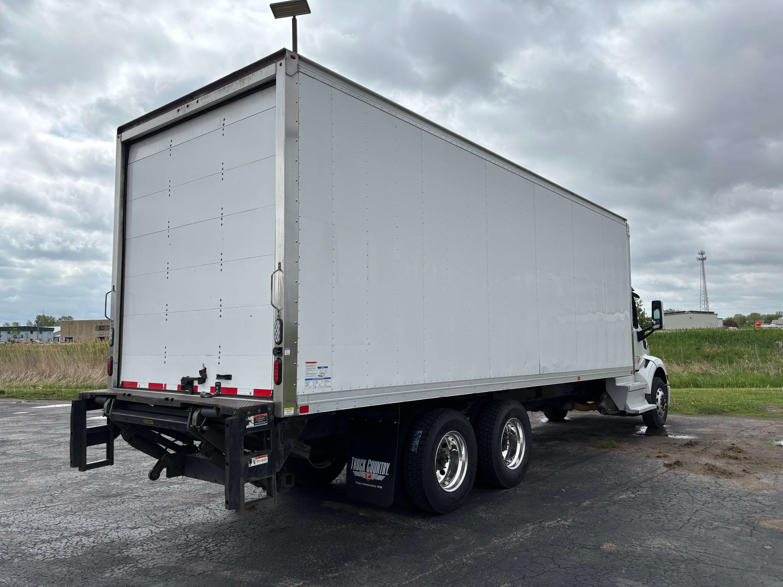 2019 Peterbilt 579 2019 Peterbilt 579 - image 6 of 6
