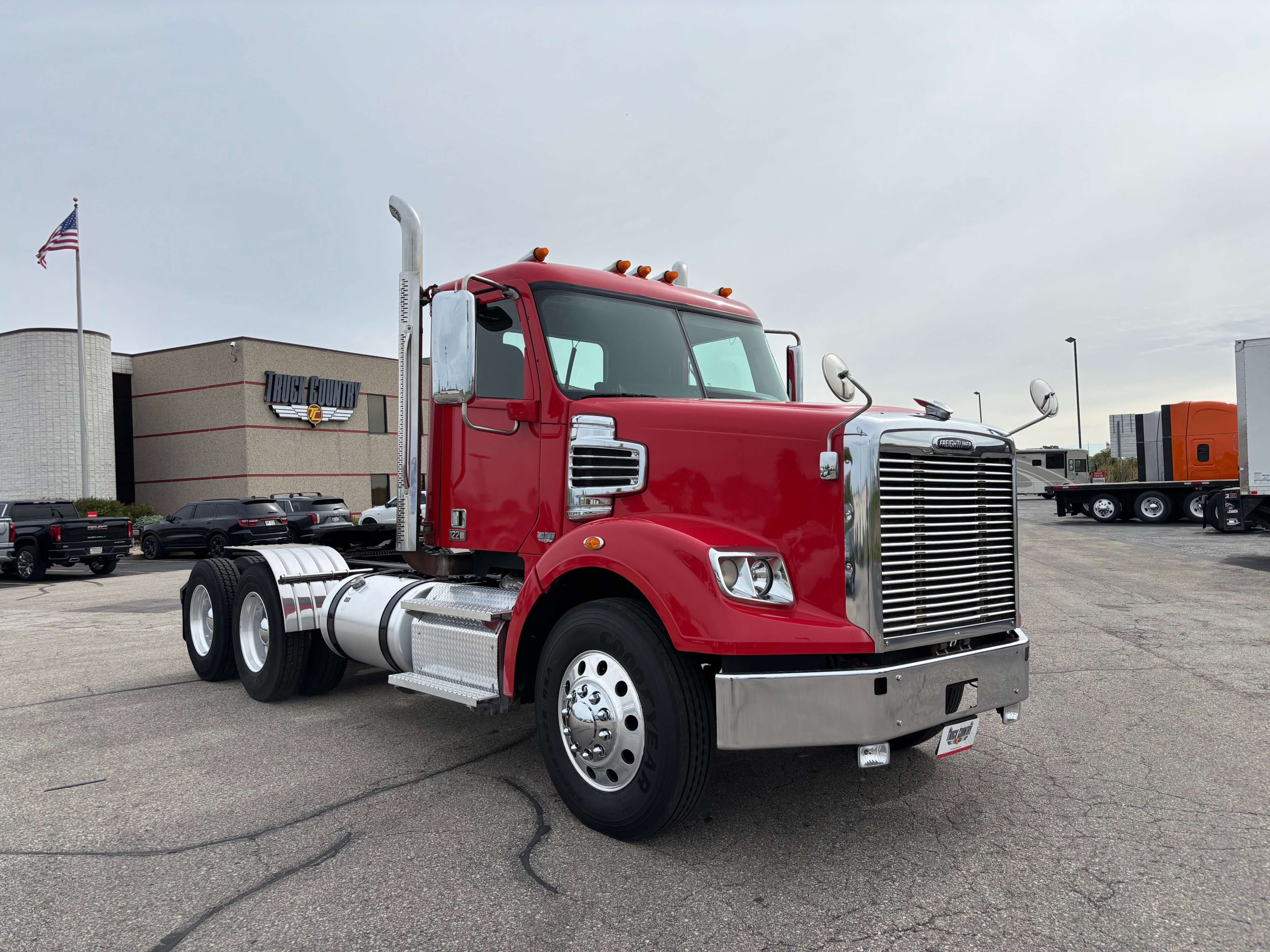 2020 Freightliner 122SD 2020 Freightliner 122SD - image 3 of 6