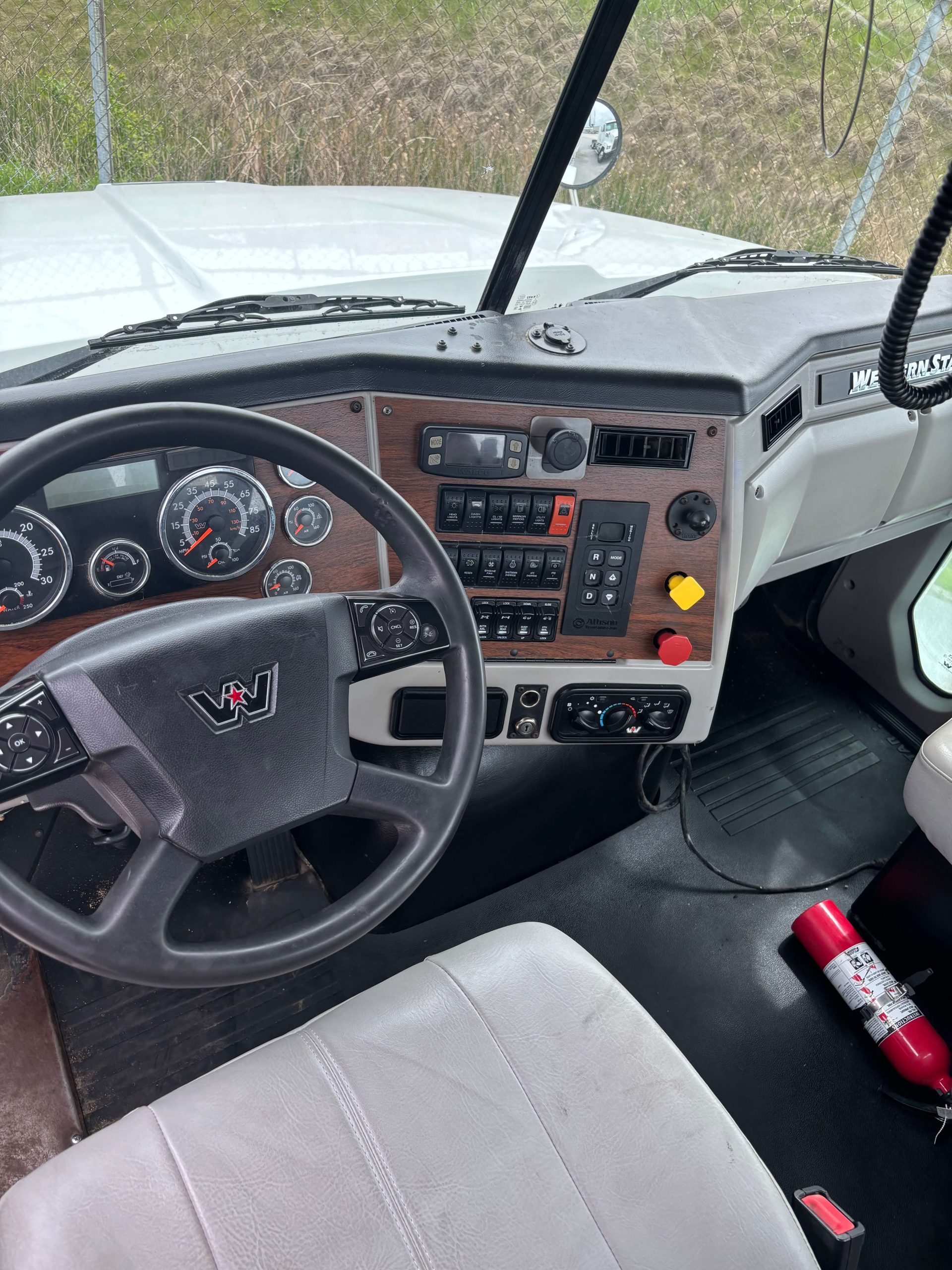 2020 Western Star 4700SF 2020 Western Star 4700SF - image 3 of 6