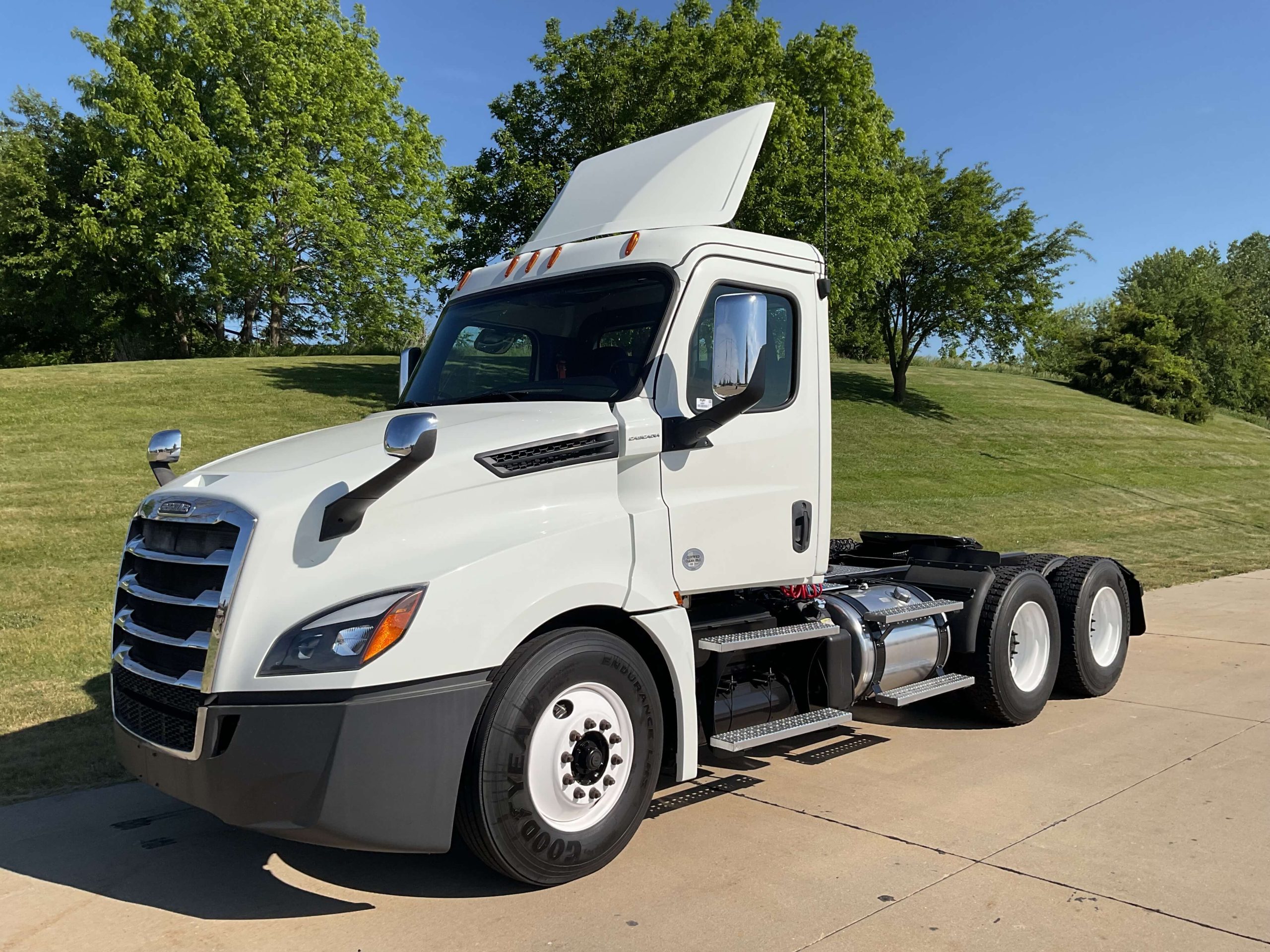 2019 Freightliner PT126DC 2019 Freightliner PT126DC - image 2 of 6