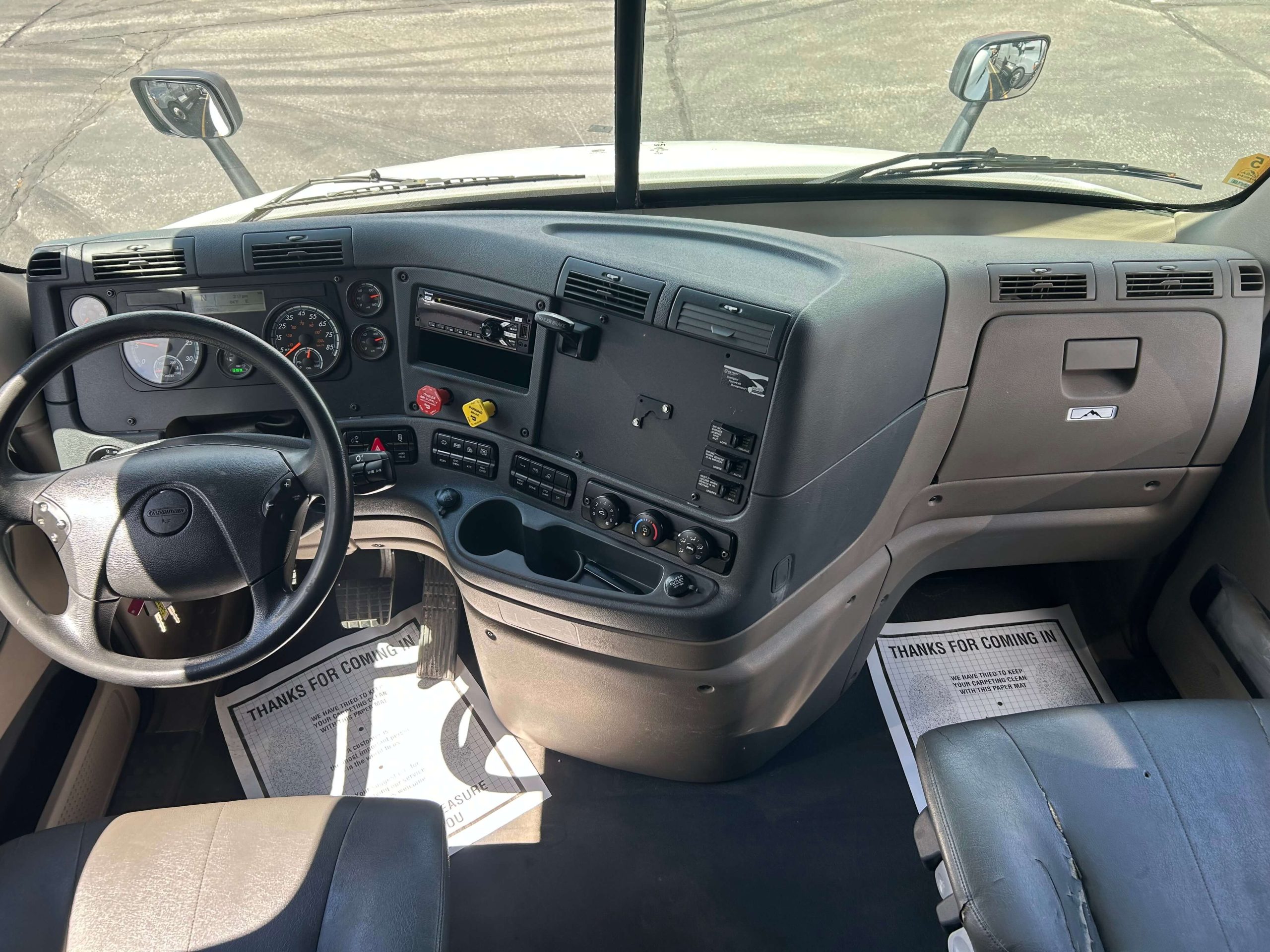 2020 Freightliner CA113 2020 Freightliner CA113 - image 6 of 6