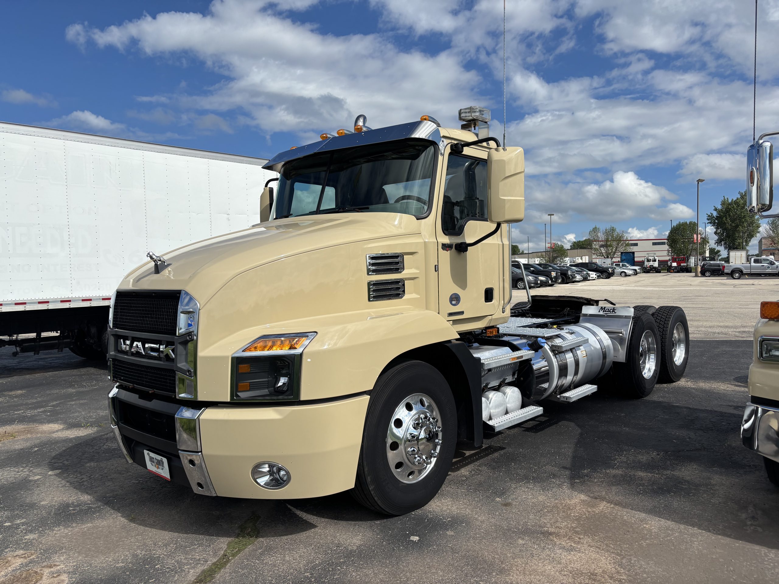 2021 MACK ANTHEM 2021 MACK ANTHEM - image 1 of 6