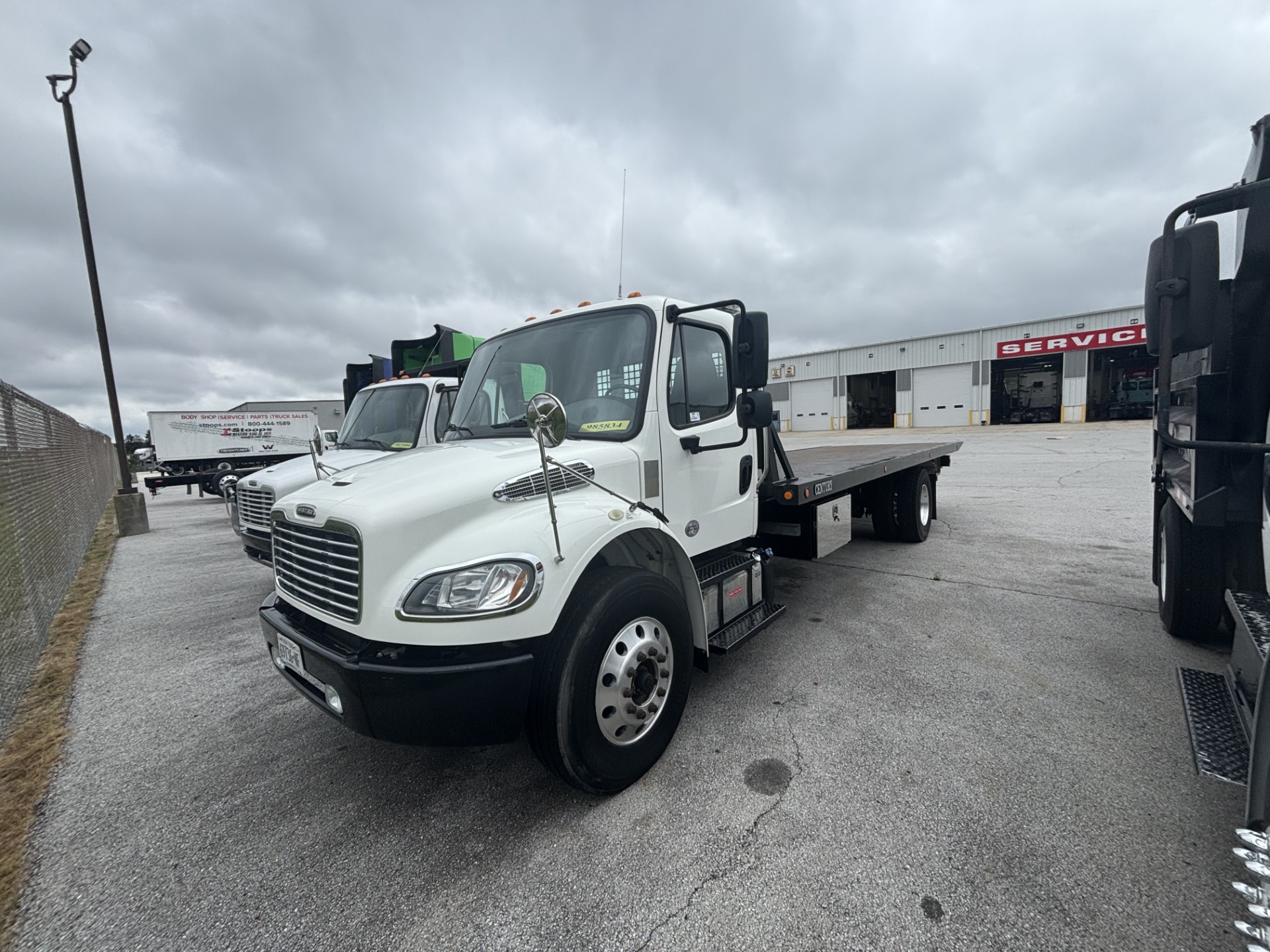 2019 Freightliner M2 106 2019 Freightliner M2 106 - image 5 of 6