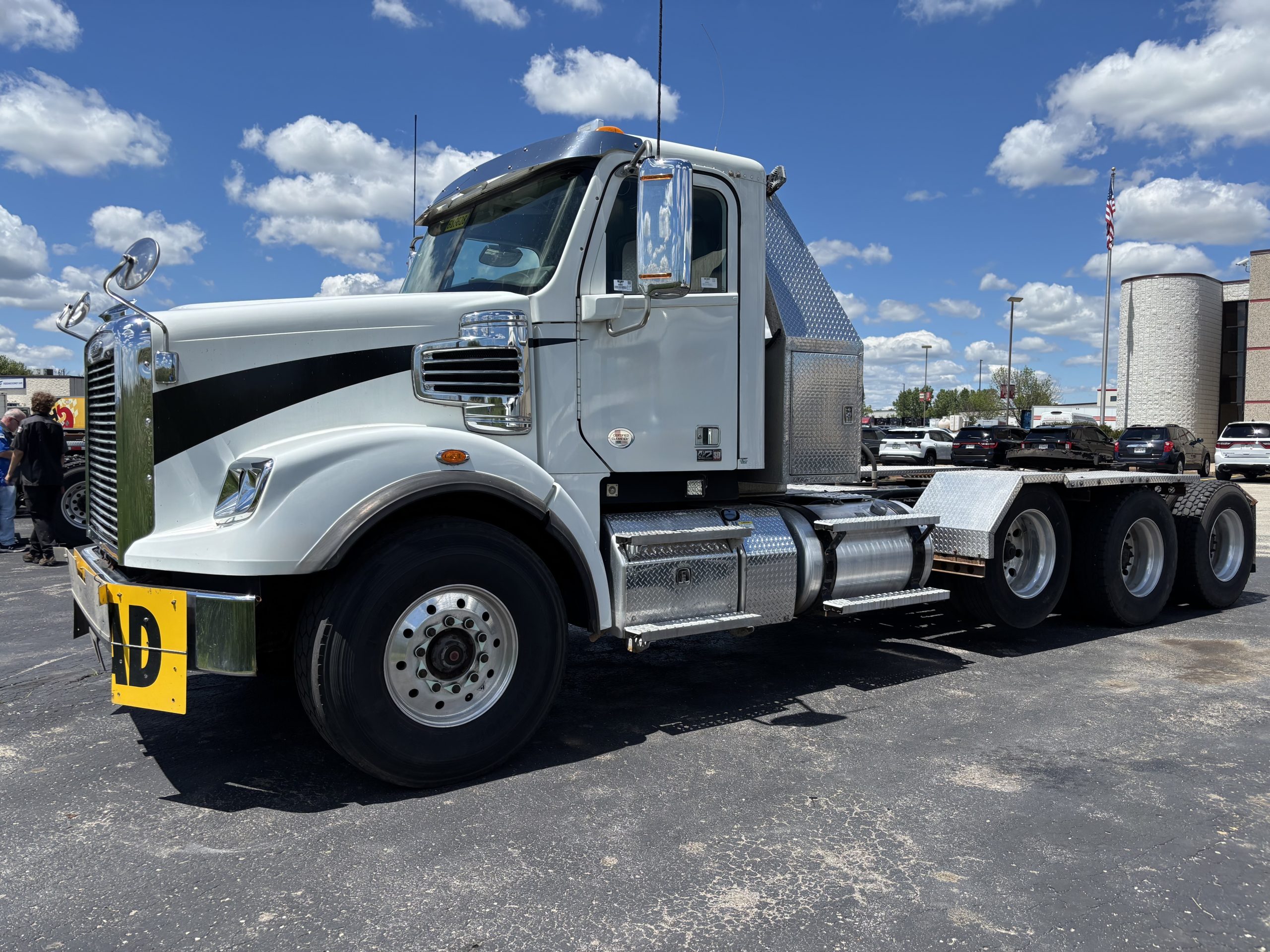 2020 Freightliner 122SD 2020 Freightliner 122SD - image 1 of 1