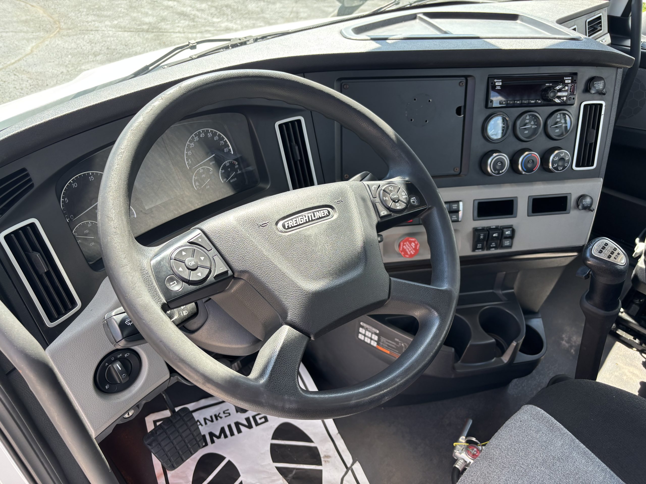 2021 Freightliner PE116DC 2021 Freightliner PE116DC - image 4 of 6
