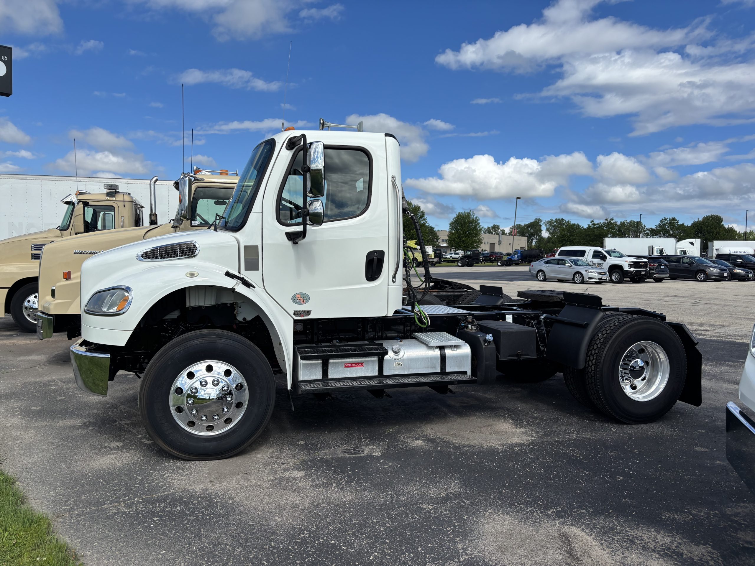 2018 Freightliner M2 106 2018 Freightliner M2 106 - image 5 of 6