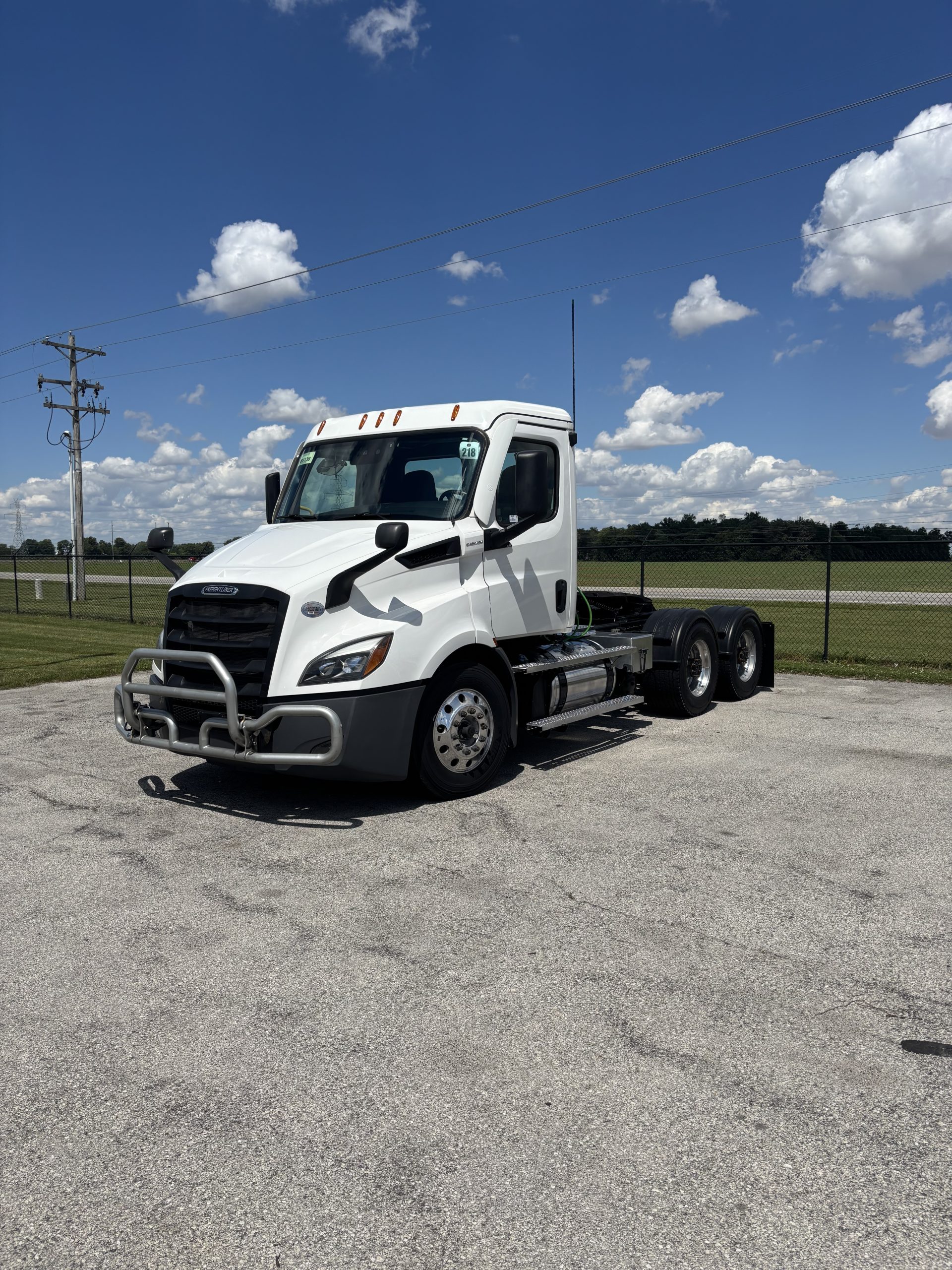 2021 Freightliner PE116DC 2021 Freightliner PE116DC - image 1 of 6